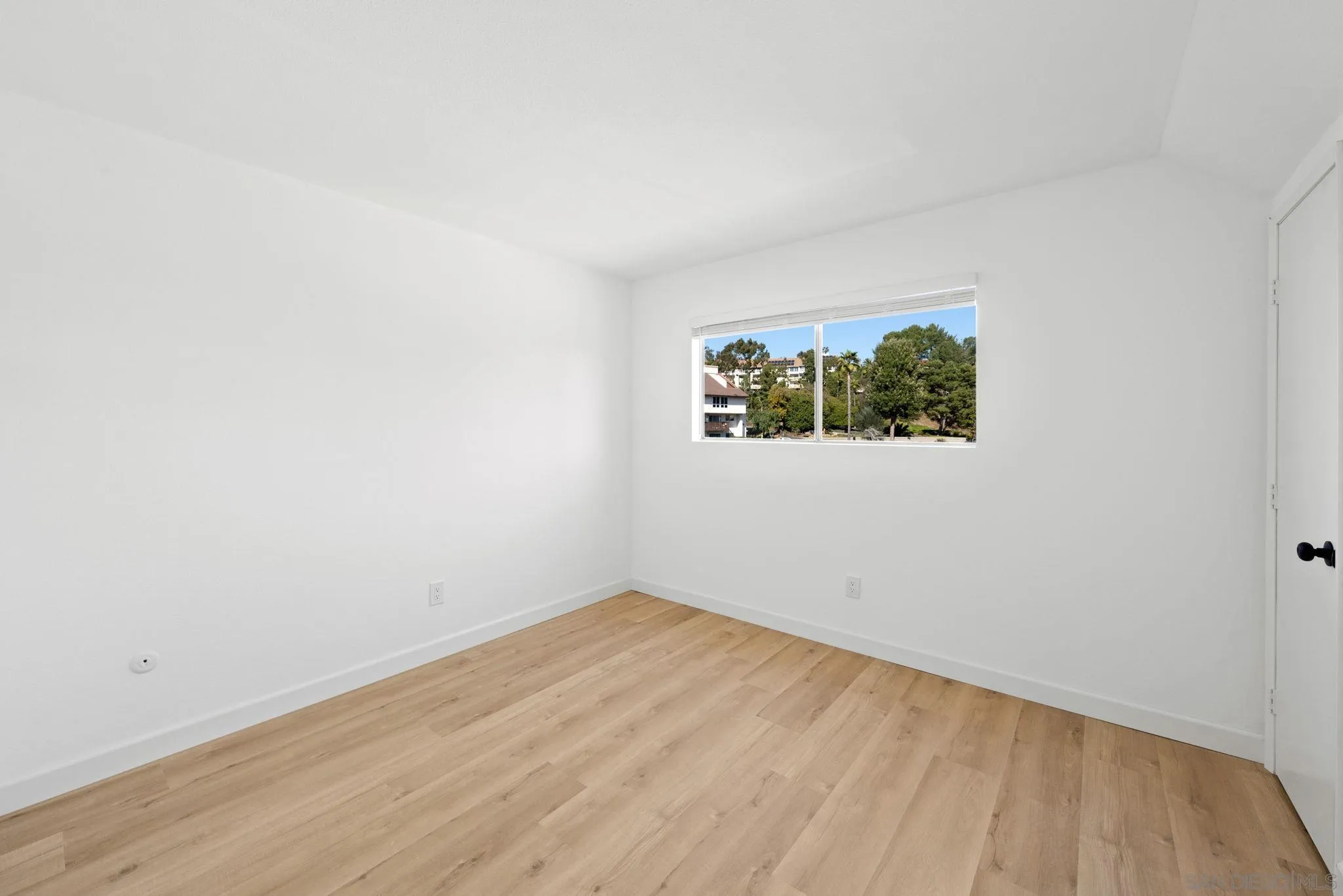 Photo #25: 260019740 Listing: Photo #25