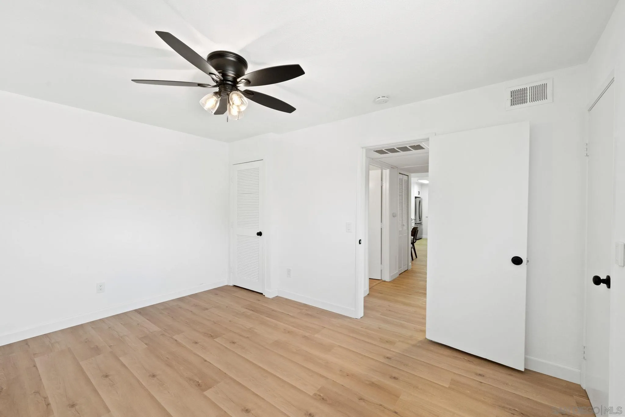 Photo #23: 260019740 Listing: Photo #23