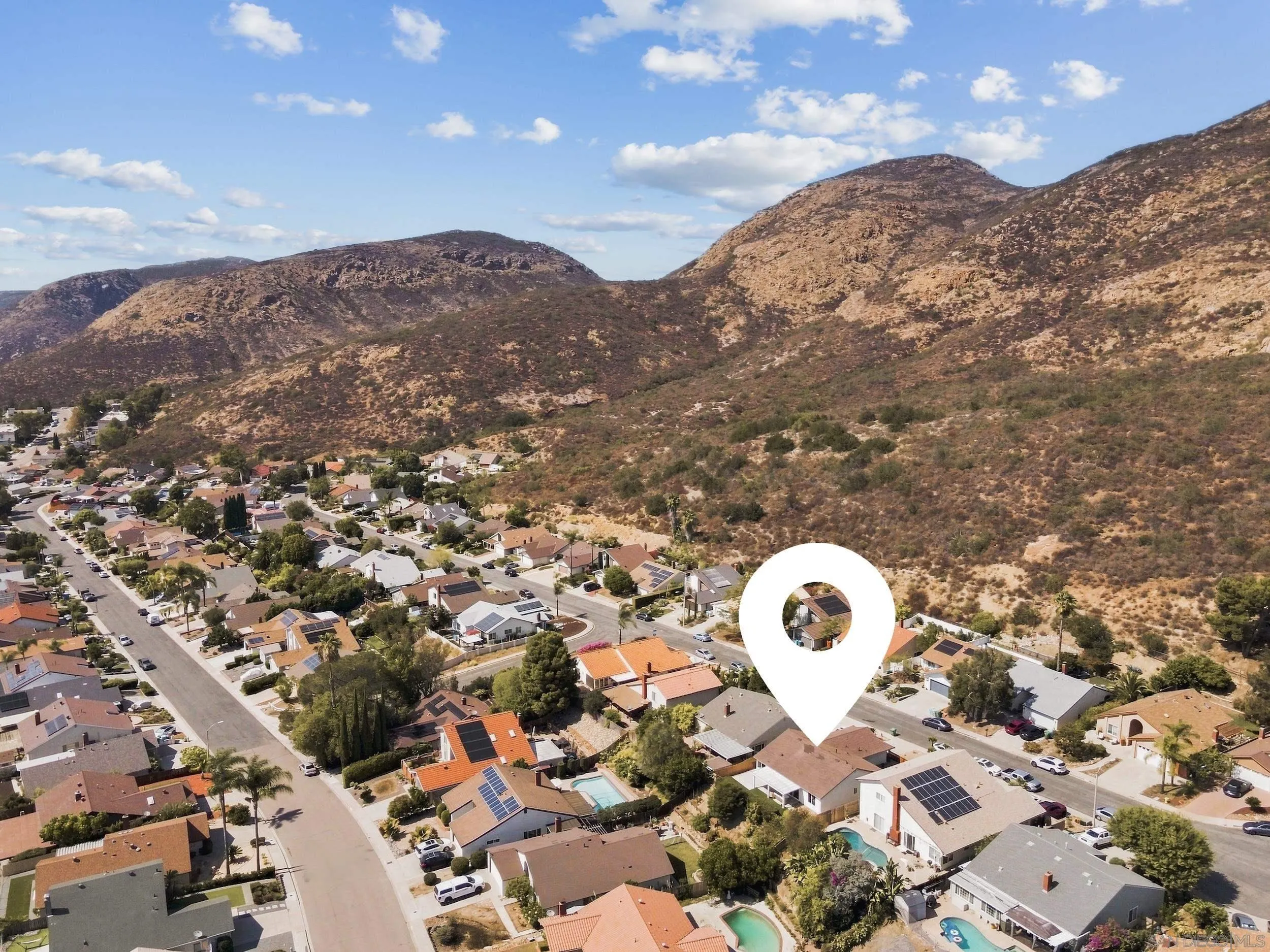 https://cdn.realtyfeed.com/cdn/127/260019741/00c3aa265152efb356cf2029f76890e1.webp