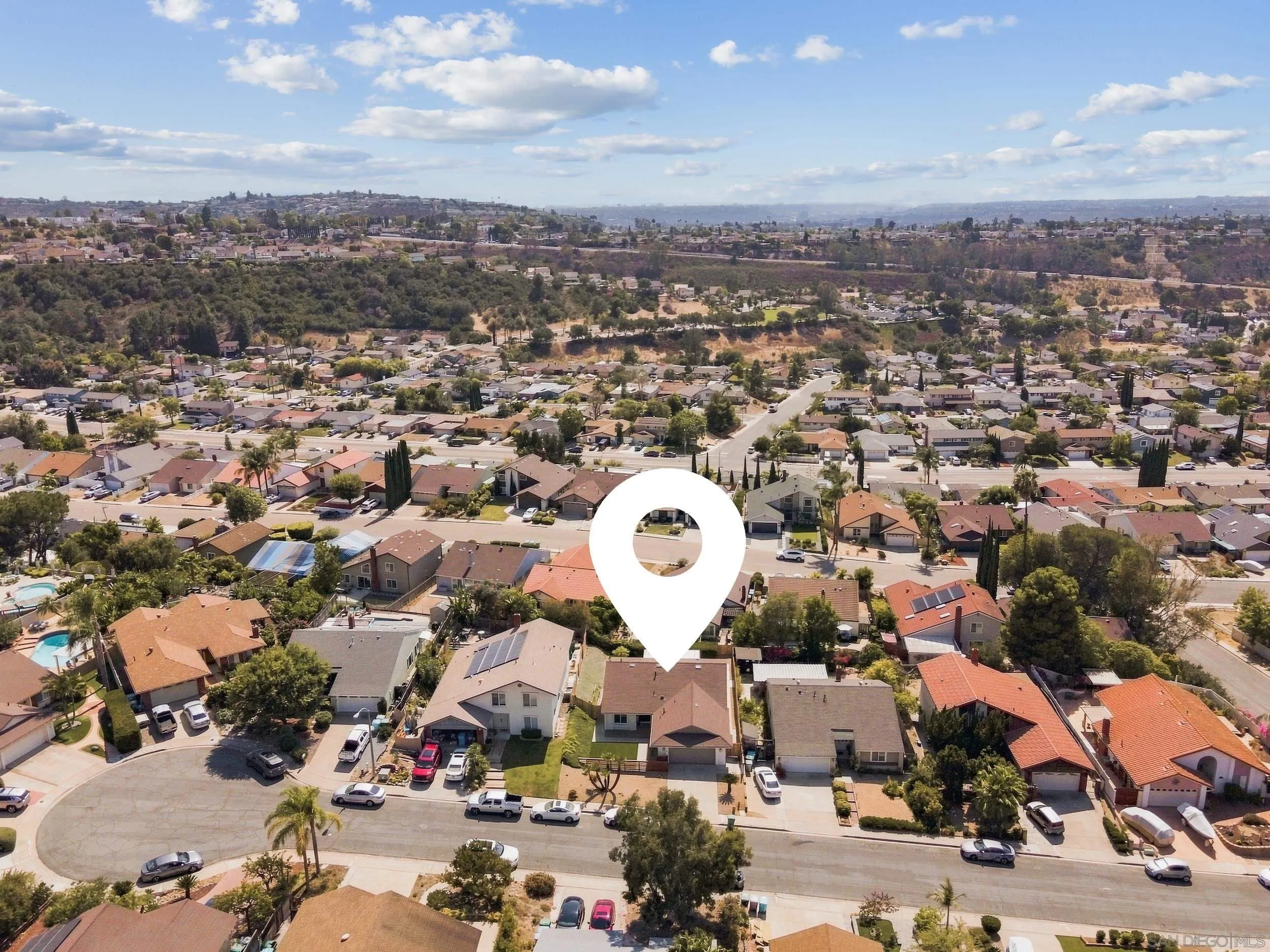 https://cdn.realtyfeed.com/cdn/127/260019741/20b29f8a76f3095bcc2ab29226c4f261.webp