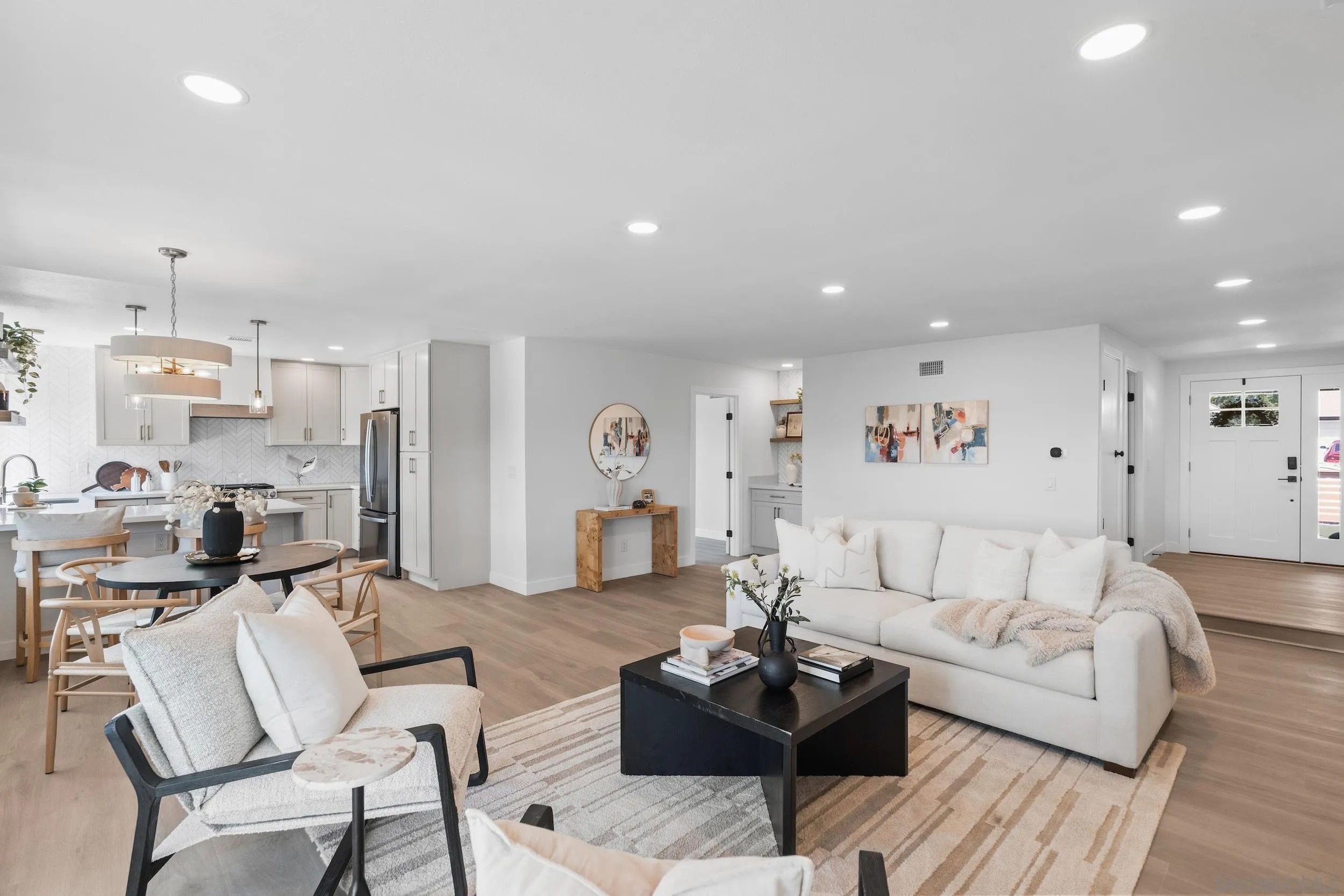 https://cdn.realtyfeed.com/cdn/127/260019741/2b19f7c85a4322bad5be84b340d191bc.webp