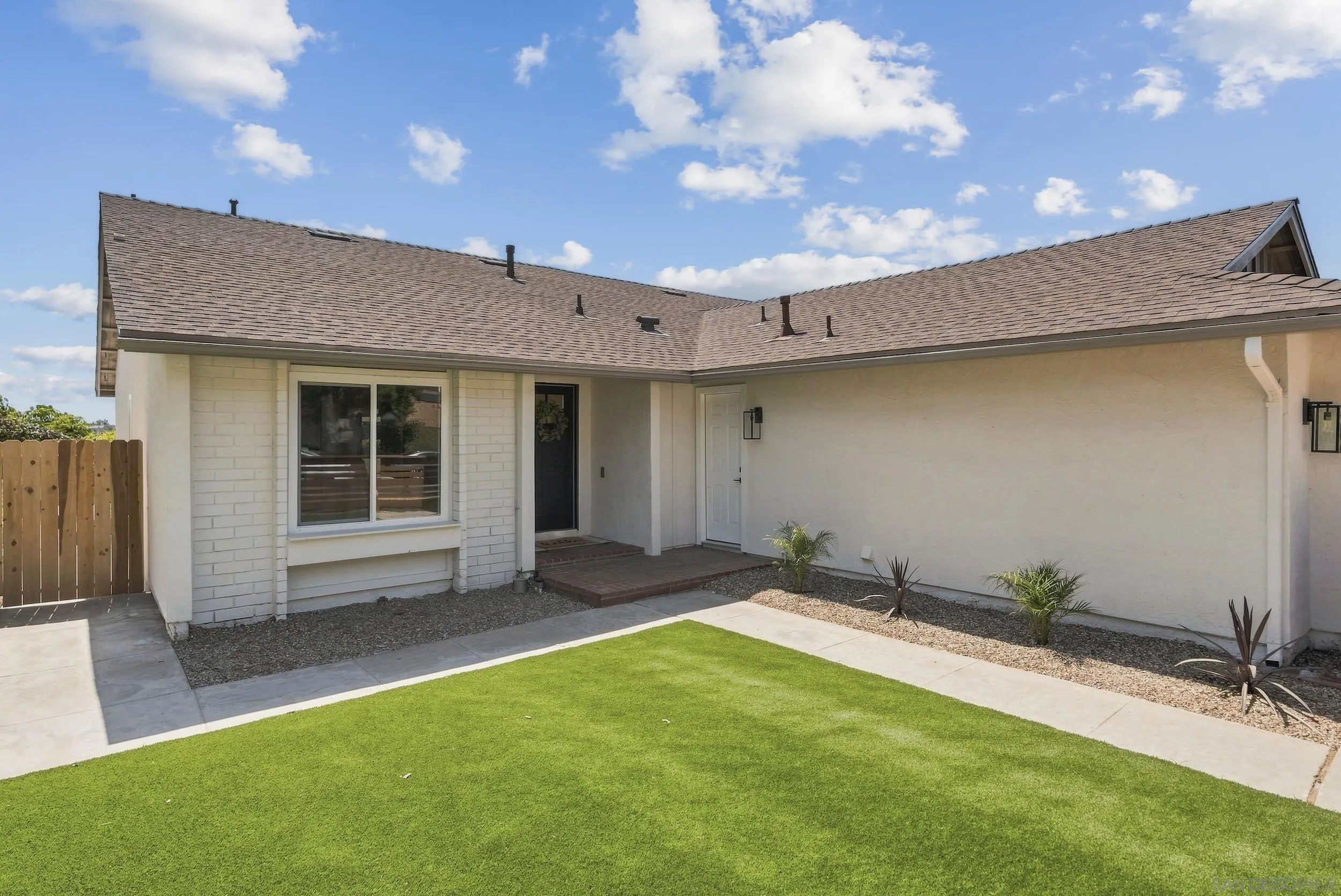 https://cdn.realtyfeed.com/cdn/127/260019741/d47d4fbd290637fd8c66e3d3fe553726.webp