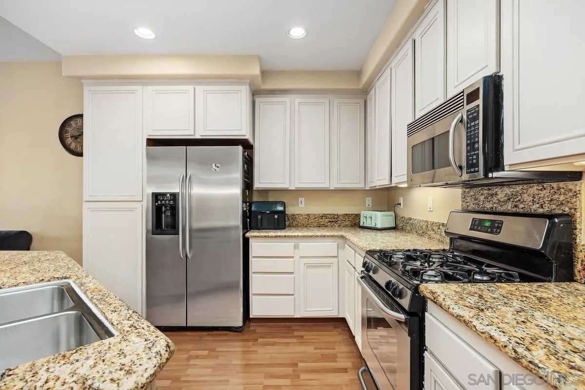 https://cdn.realtyfeed.com/cdn/127/260019745/7162cc5da2d2c5ea2faea878896ad3ae.webp