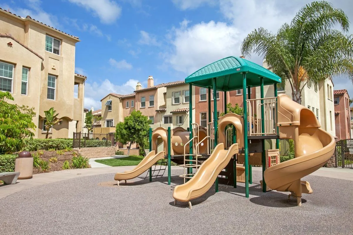 https://cdn.realtyfeed.com/cdn/127/260019745/9620e43f2b9612b14d999380449da35f.webp