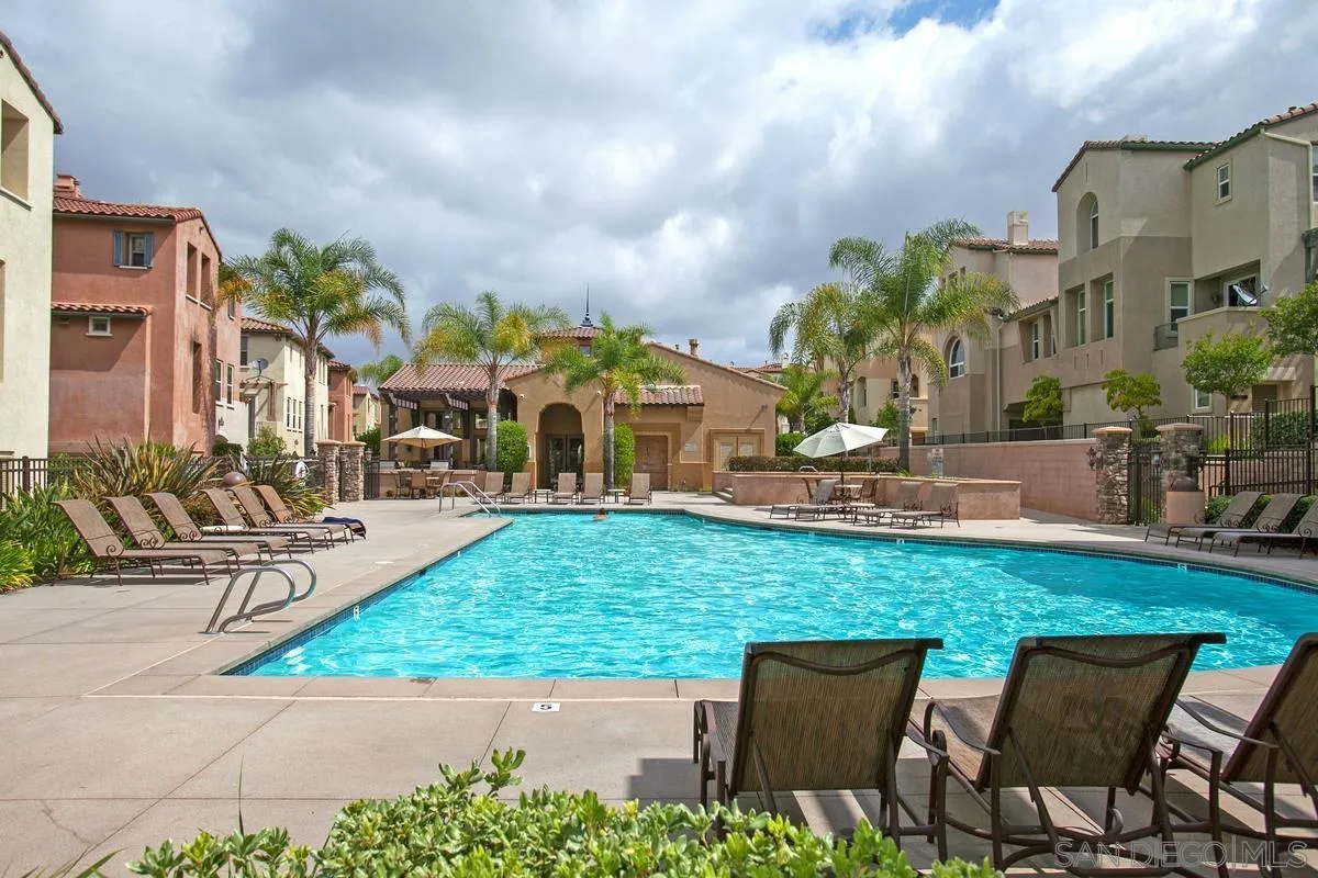 https://cdn.realtyfeed.com/cdn/127/260019745/f2fcb4df7f886dfc8cae8379996d359d.webp