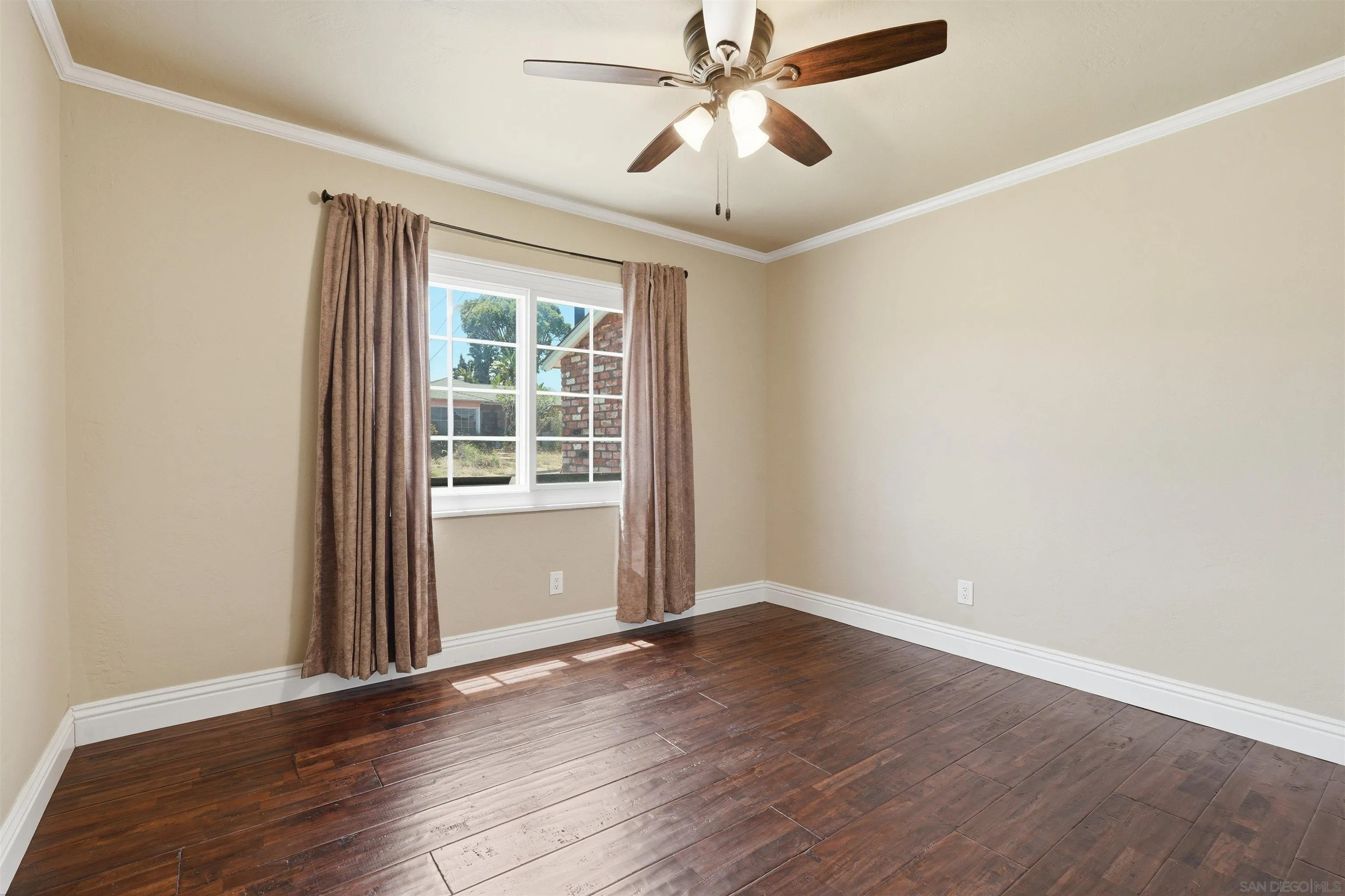 https://cdn.realtyfeed.com/cdn/127/260019746/26ac18c4079eef13a338086d9ec7da44.webp