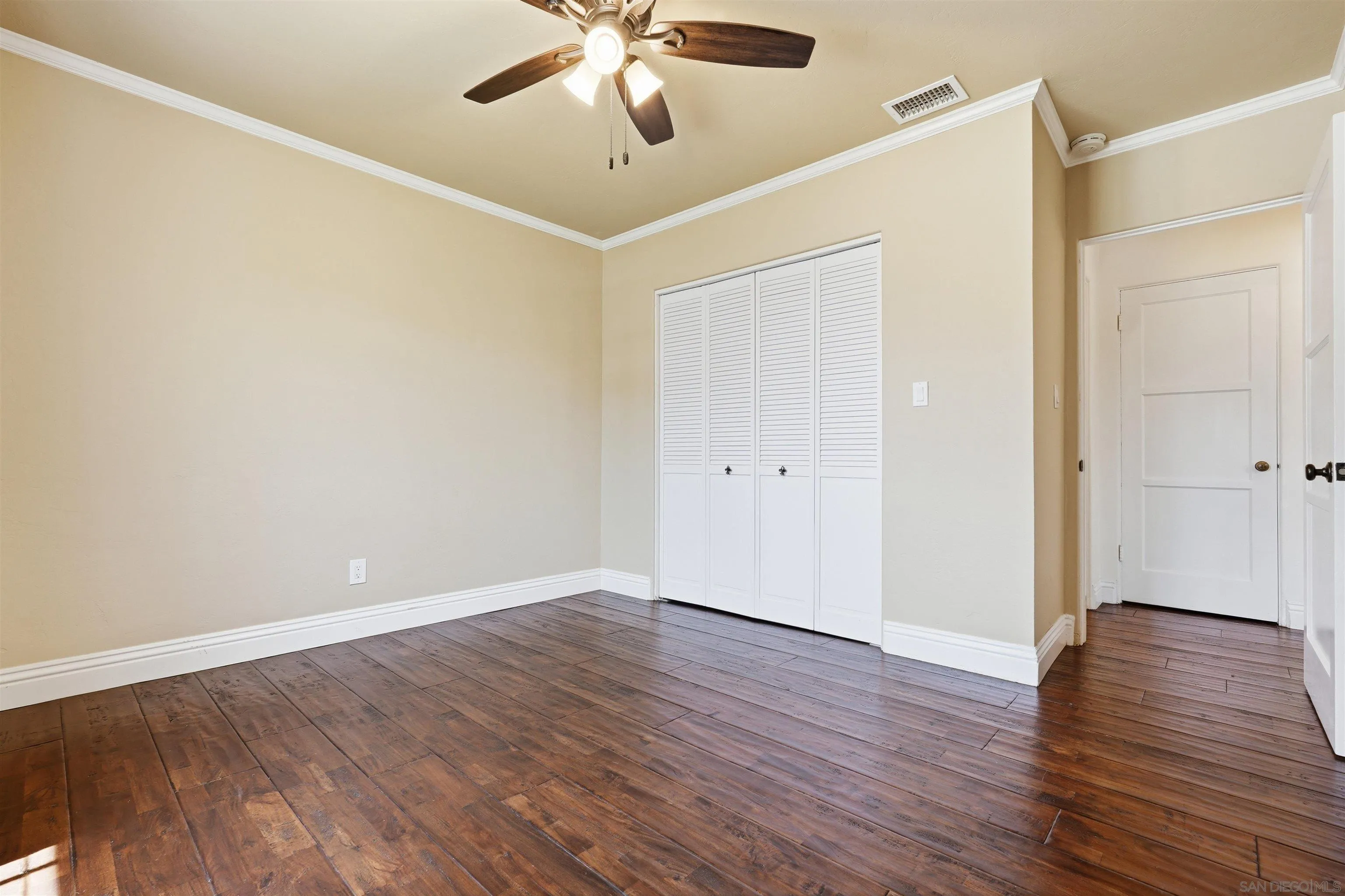https://cdn.realtyfeed.com/cdn/127/260019746/6a83a282f1d4461ddf107d1f709430c5.webp