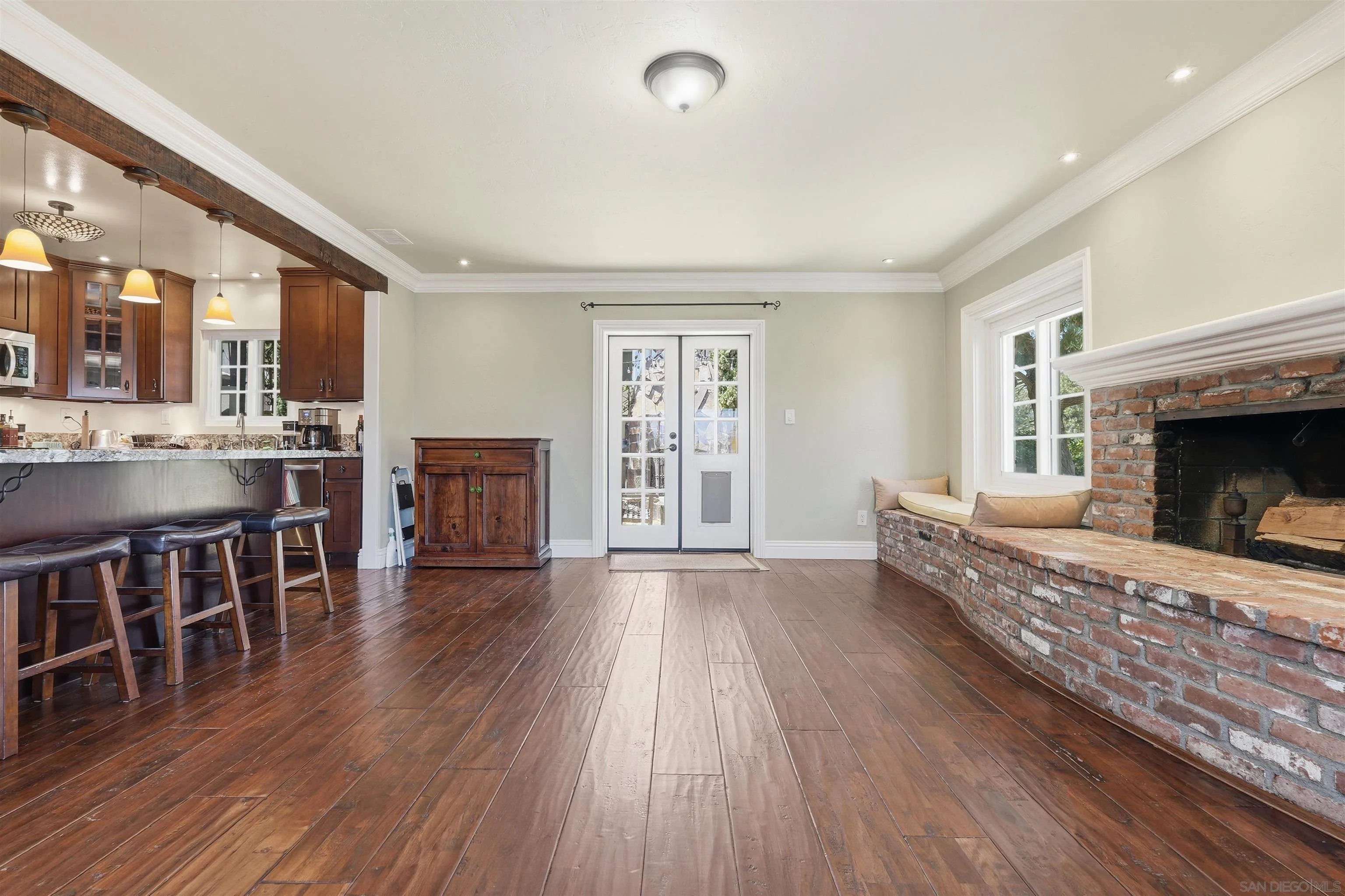 https://cdn.realtyfeed.com/cdn/127/260019746/94081850d34a4ce46eb1401fe75ffaea.webp