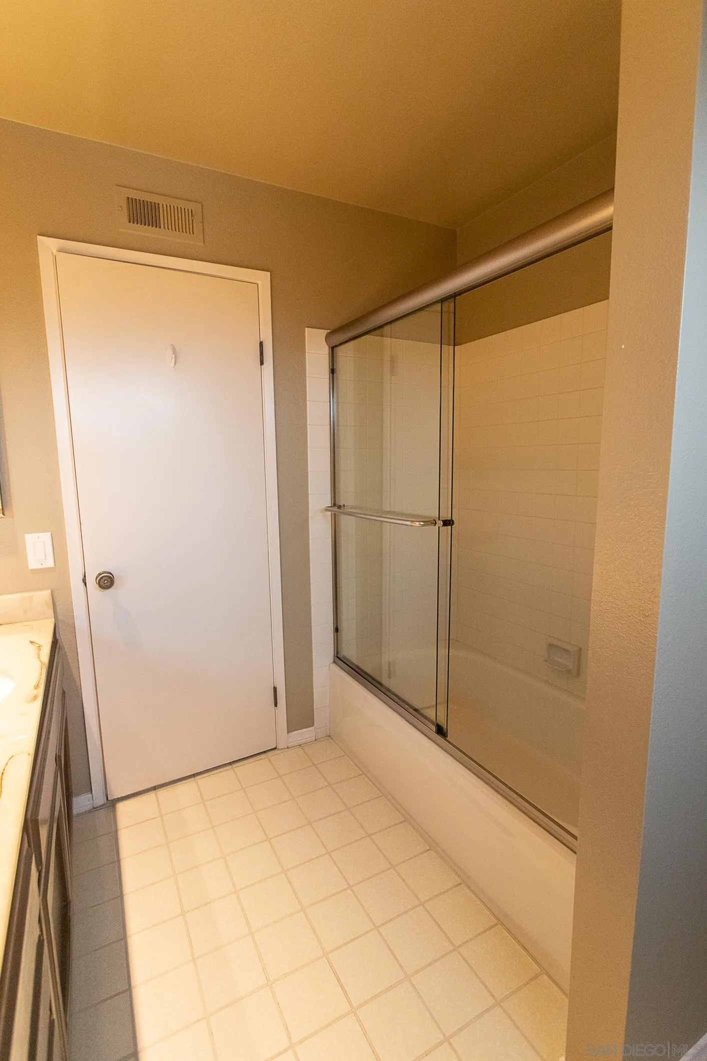 https://cdn.realtyfeed.com/cdn/127/260019749/4243bbc90ee9ad8c3c2e914bf8d1c178.webp