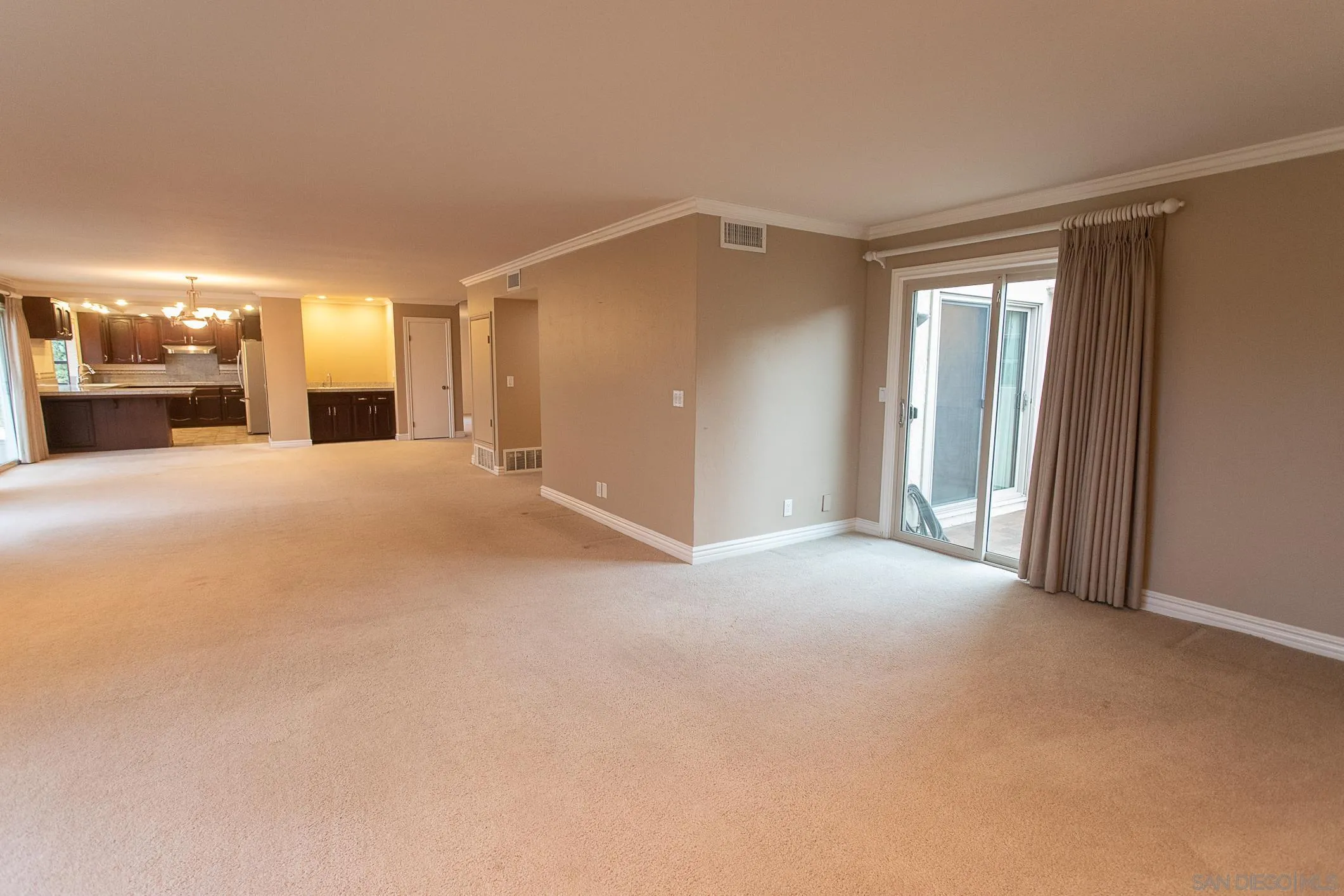 https://cdn.realtyfeed.com/cdn/127/260019749/7fba49e8521382dba7317d1716e9d304.webp