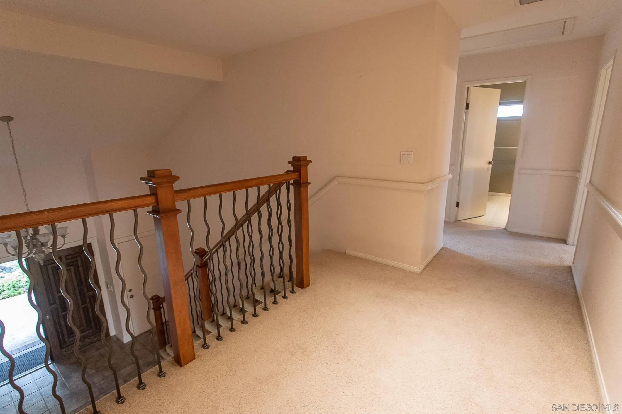 https://cdn.realtyfeed.com/cdn/127/260019749/87c33c1e17ec0657b84a28f66bbbfccb.webp