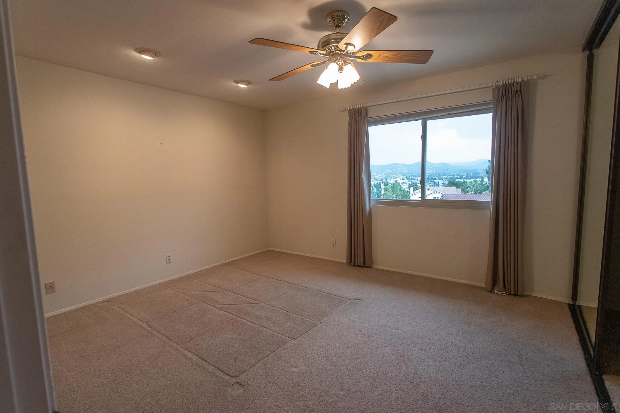 https://cdn.realtyfeed.com/cdn/127/260019749/91f314a68aa8509b5a651a5052696100.webp