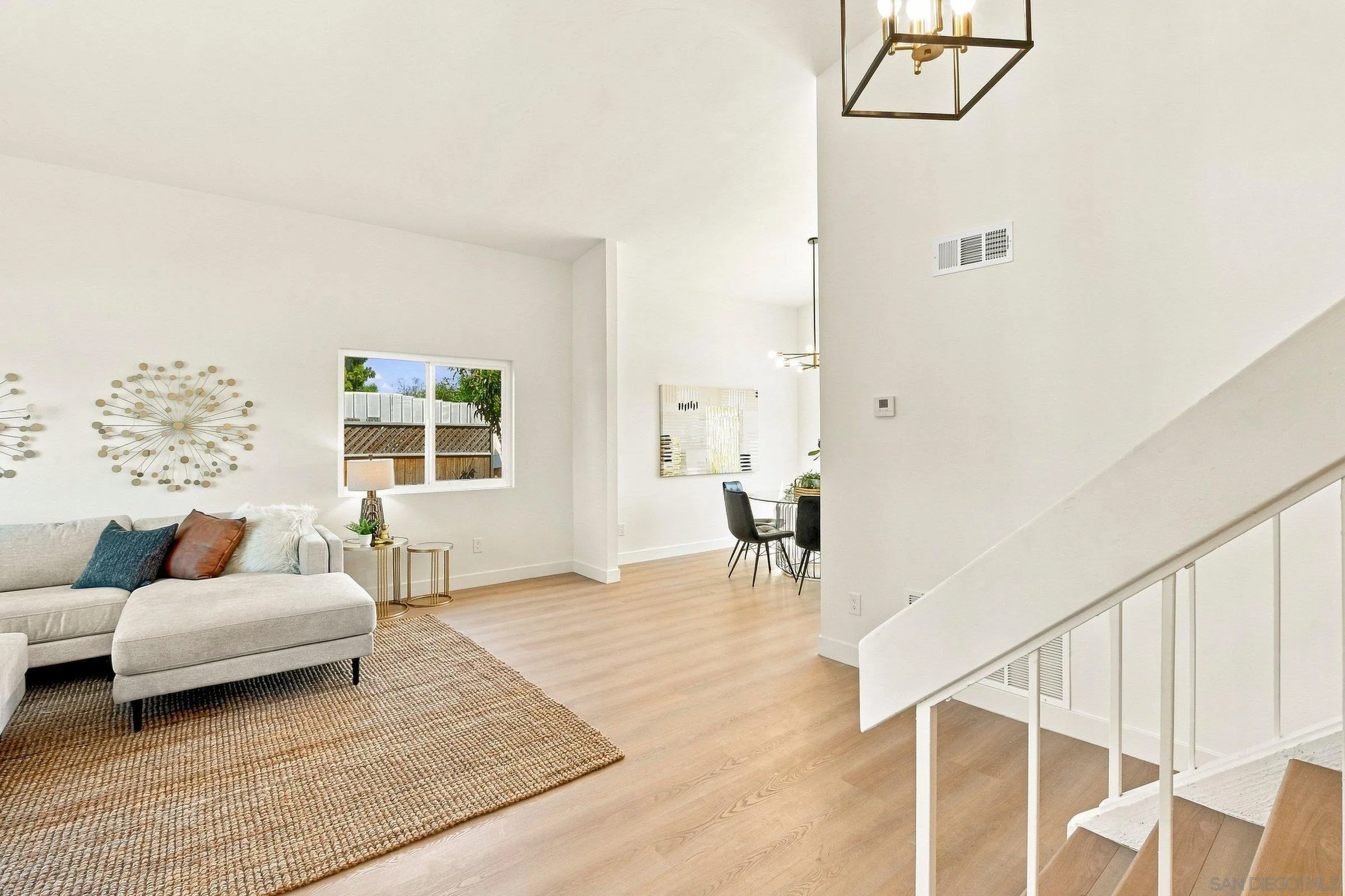 https://cdn.realtyfeed.com/cdn/127/260019751/06c2f90c2fd9088e49edcba3342f0eb2.webp