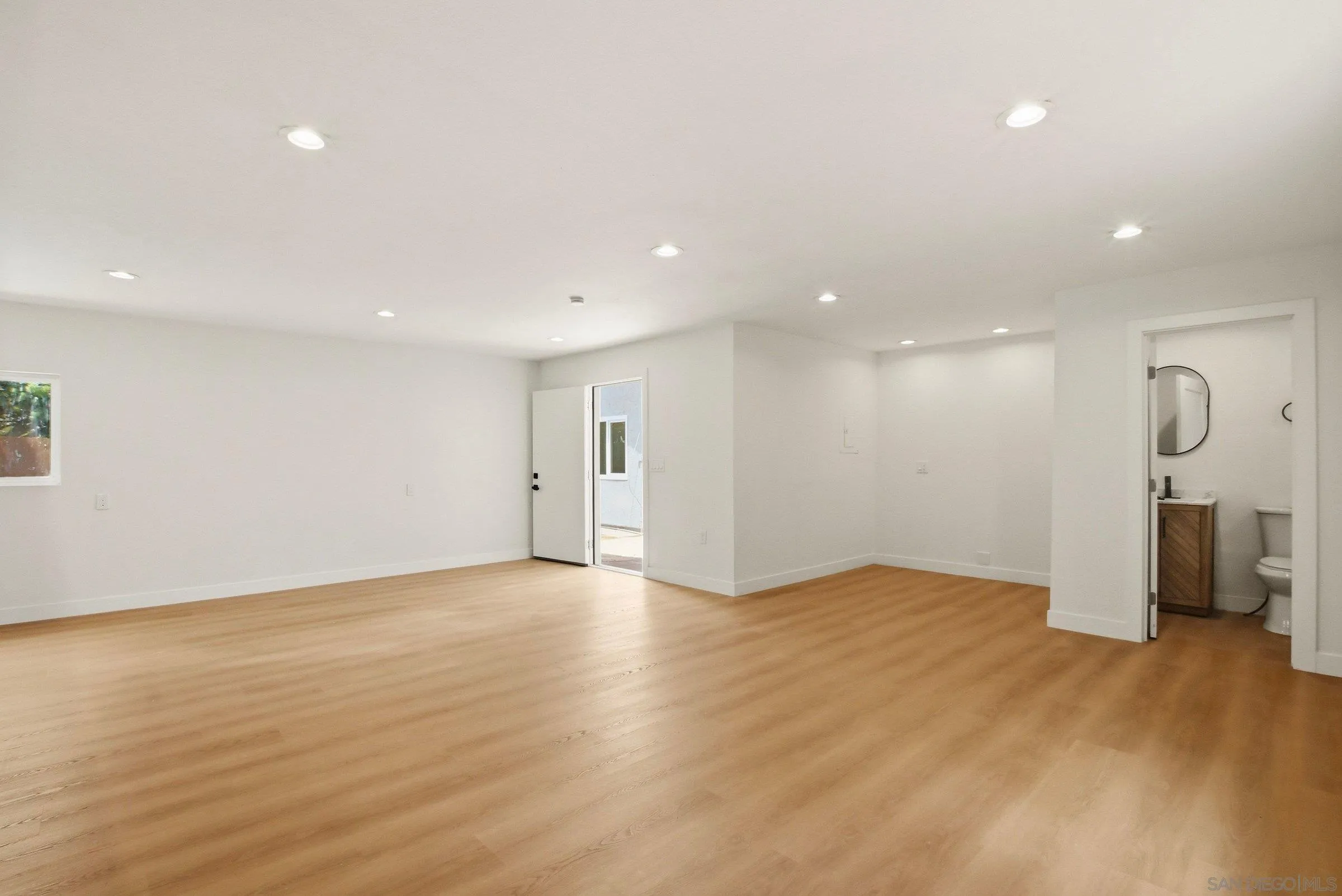 https://cdn.realtyfeed.com/cdn/127/260019751/13cbb3176c0e6a31fe42bfb4d714abb0.webp