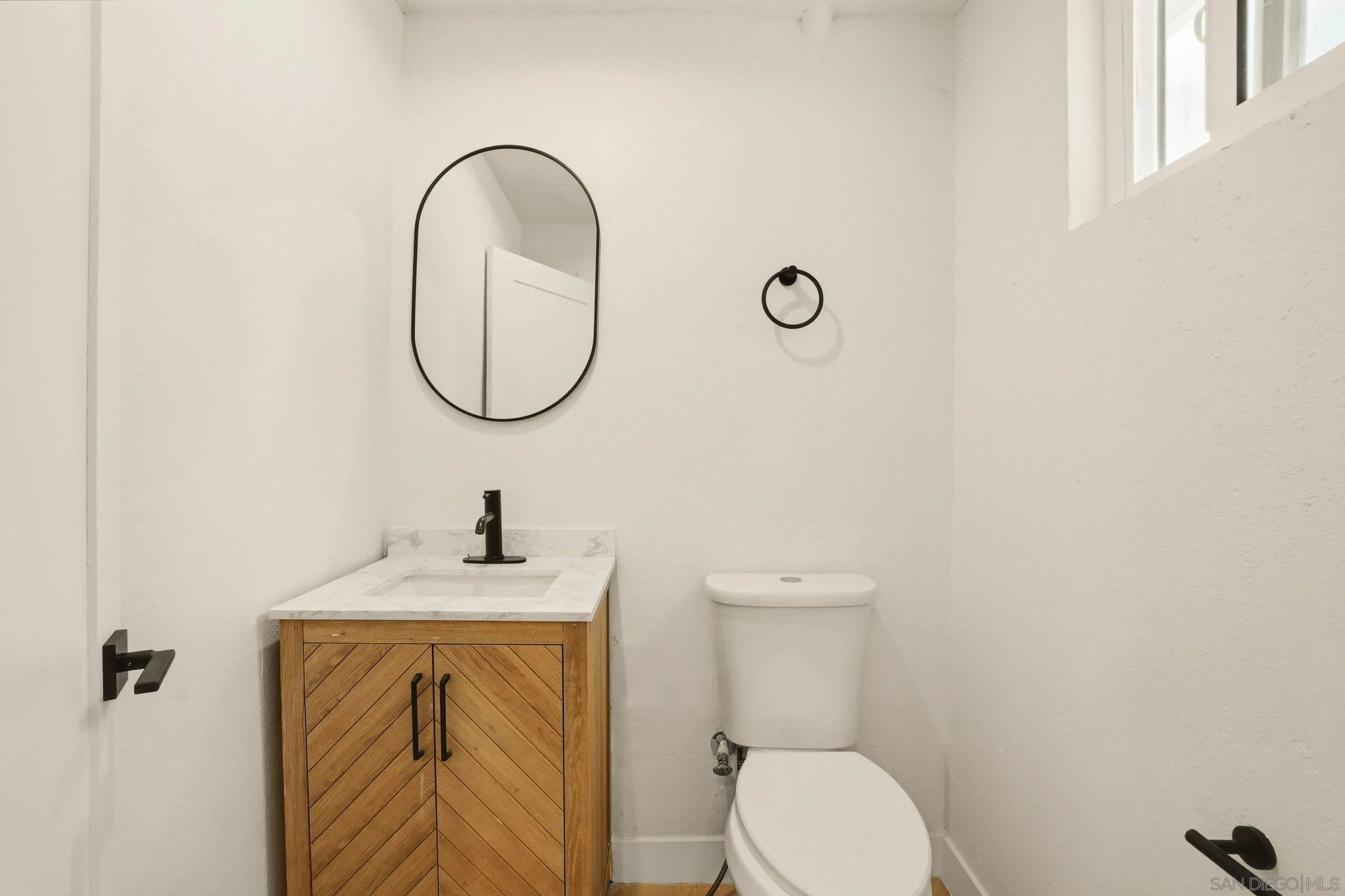 https://cdn.realtyfeed.com/cdn/127/260019751/67aae0b3a7e0ec6e88a84072db78fd0c.webp