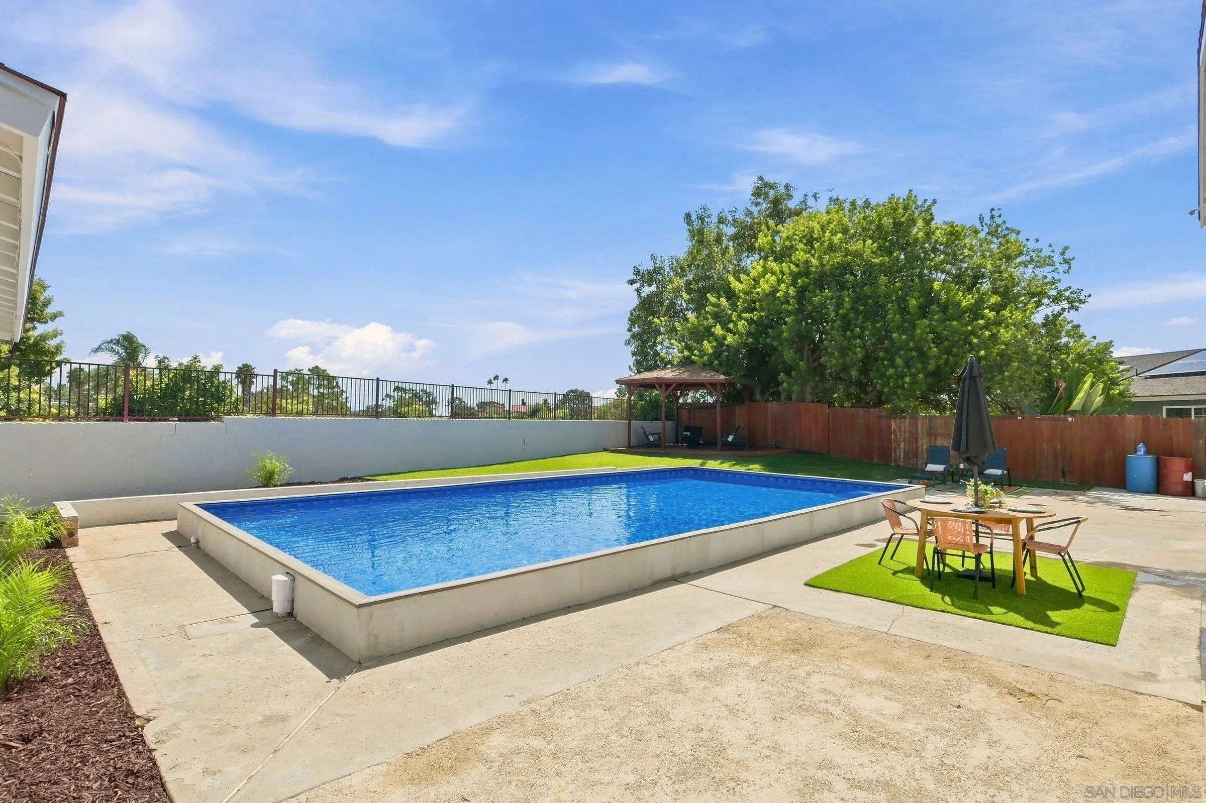 https://cdn.realtyfeed.com/cdn/127/260019751/76ae21bfb2bbc63cf78db96b185f3082.webp
