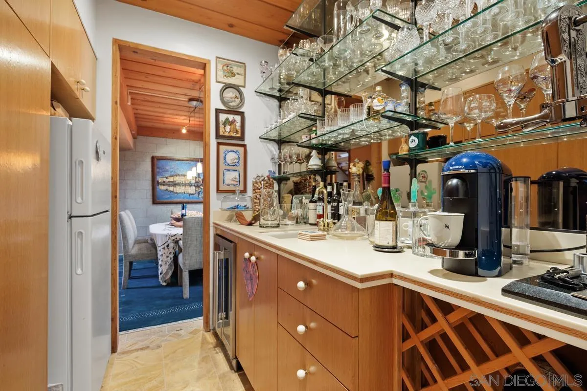 https://cdn.realtyfeed.com/cdn/127/260019752/05c1b0e47f70aadb2c2e315266392fbd.webp
