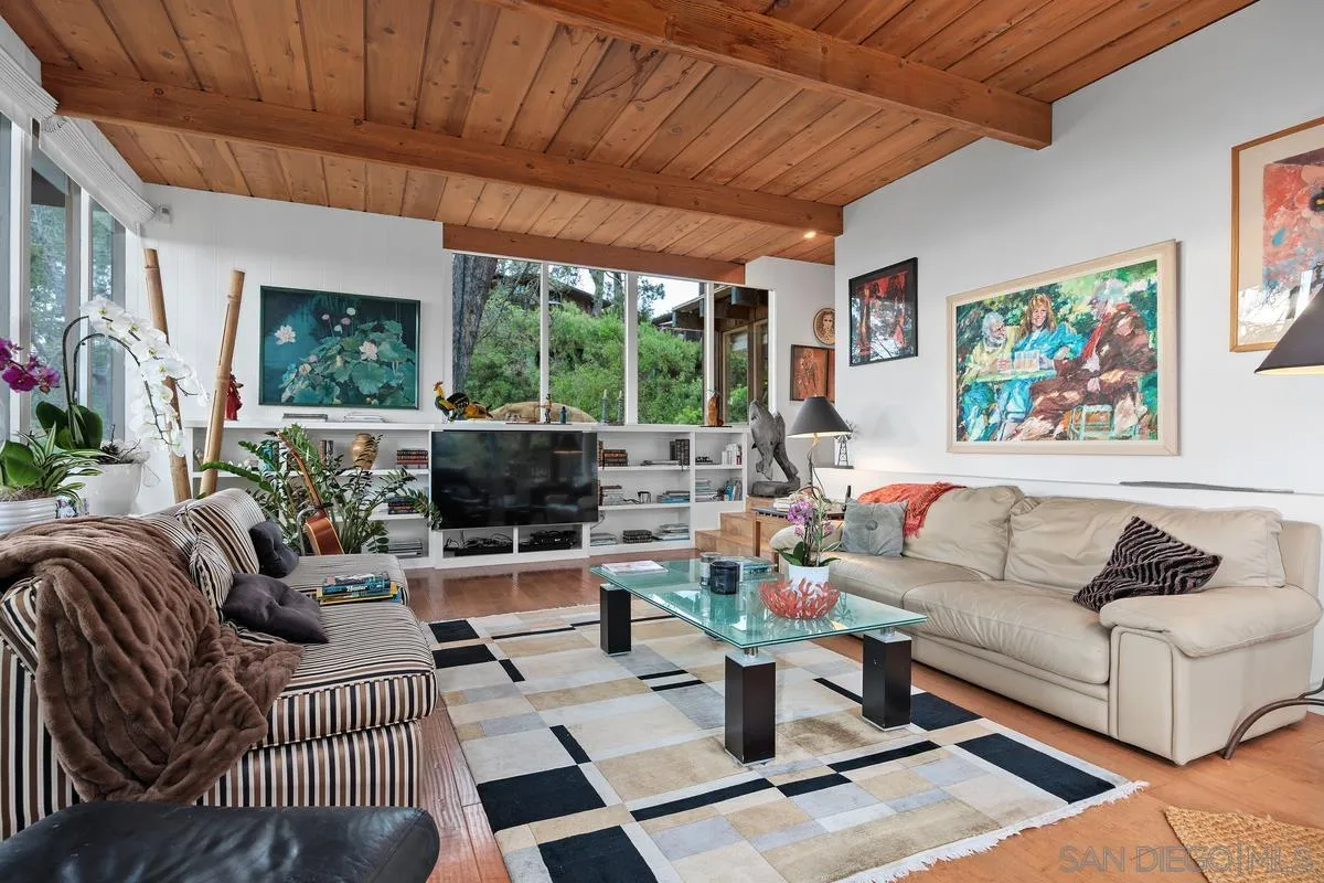 https://cdn.realtyfeed.com/cdn/127/260019752/06a35cfa00785d6dd0edb8d3f4801a50.webp