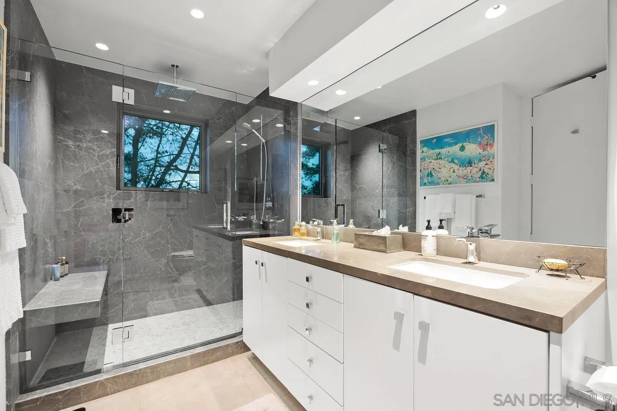 https://cdn.realtyfeed.com/cdn/127/260019752/322890105af1a3355cd03803ebdd5b21.webp