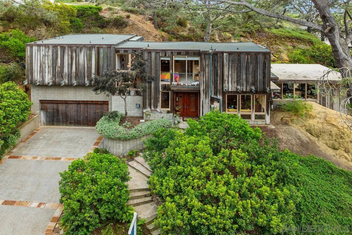 https://cdn.realtyfeed.com/cdn/127/260019752/343e294aea0f91335d061df3b1083983.webp