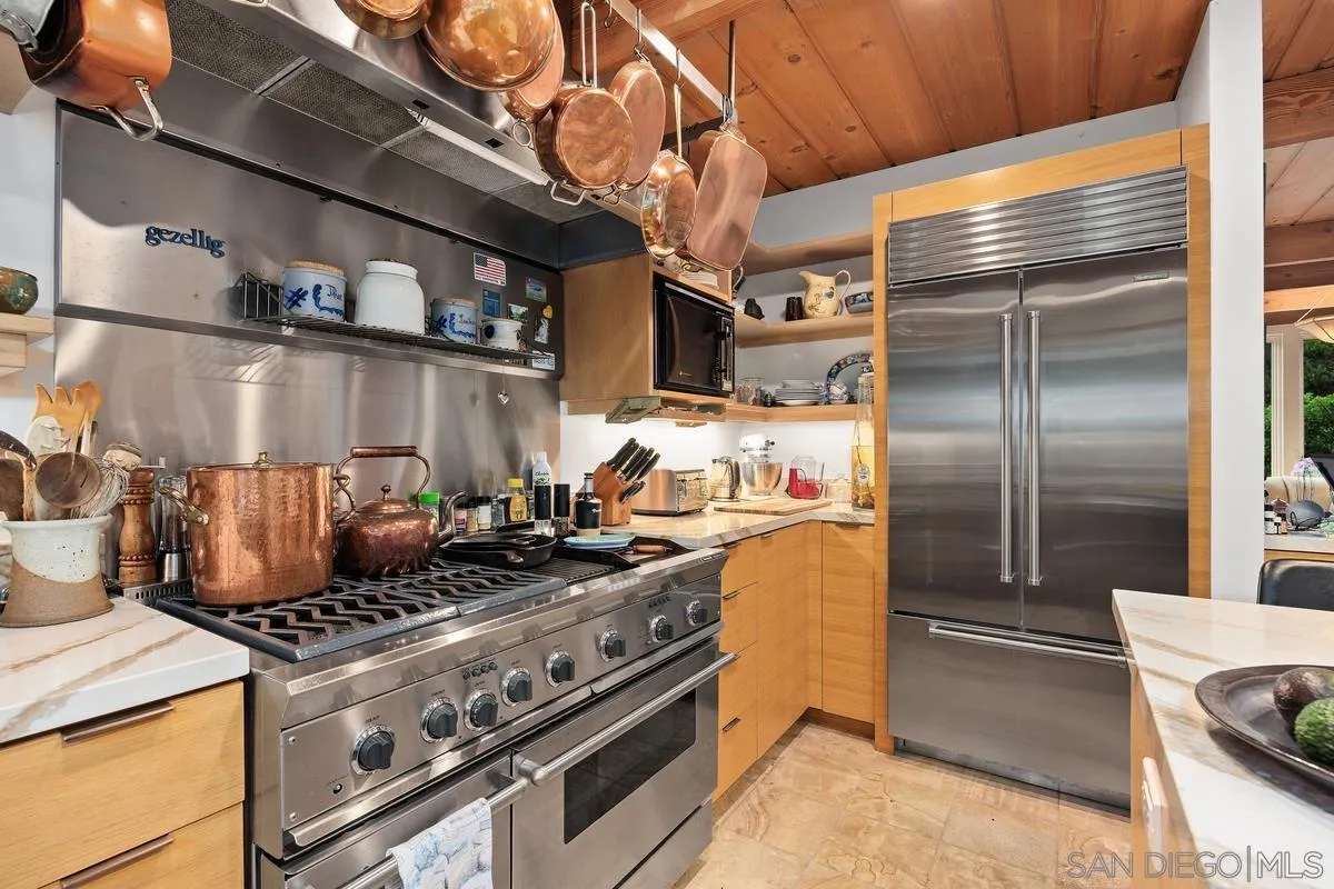 https://cdn.realtyfeed.com/cdn/127/260019752/86e273f6f926b7a34466009cc4ba2903.webp
