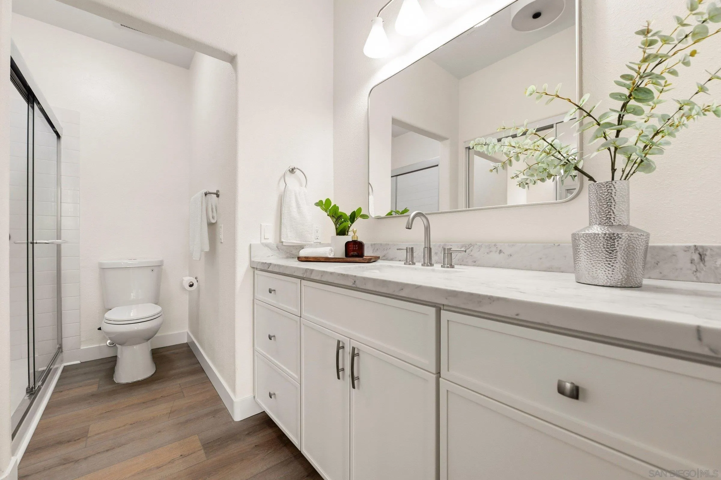 Photo #23: 260019754 Listing: Photo #23