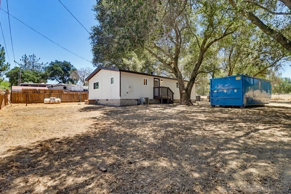 https://cdn.realtyfeed.com/cdn/127/260019758/99b40f67493b7011f70ea6efbc23d92d.webp