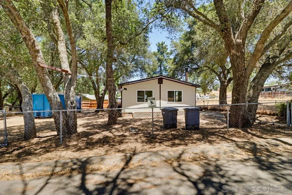 https://cdn.realtyfeed.com/cdn/127/260019758/a574c7b08274941071cff9b94da5d27c.webp