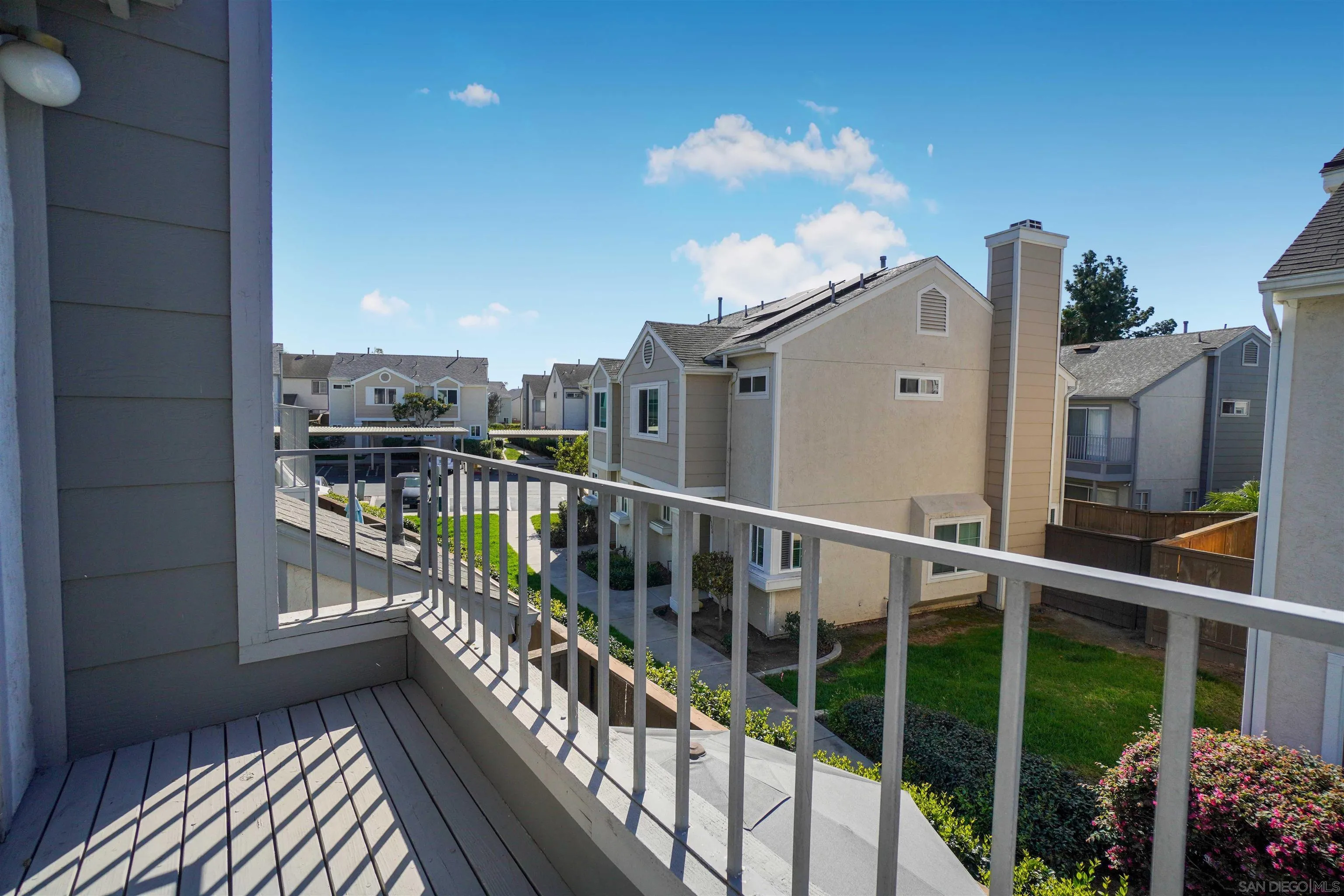 https://cdn.realtyfeed.com/cdn/127/260019762/14943c573d5a90d833af0345424ebfb1.webp