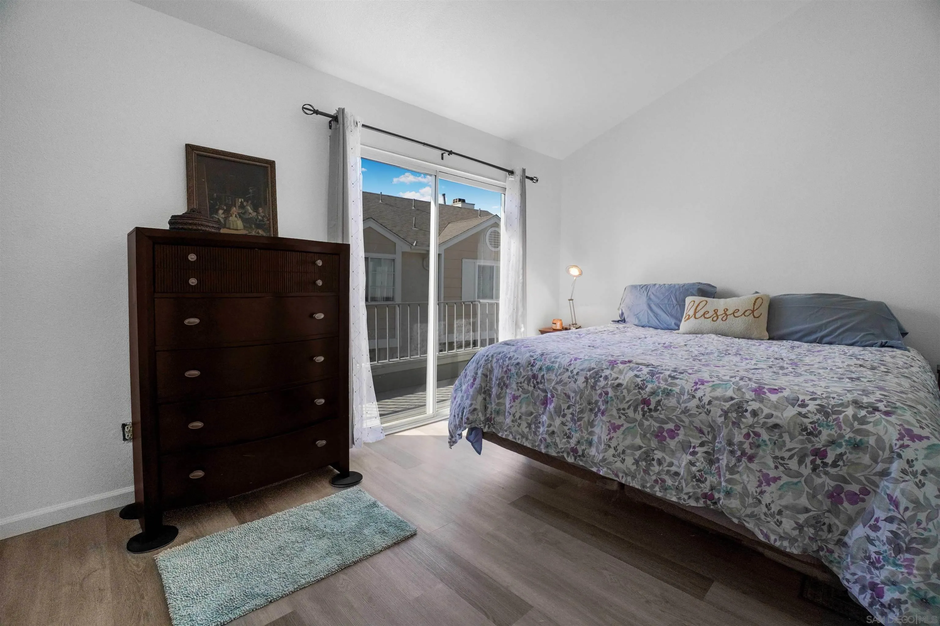 https://cdn.realtyfeed.com/cdn/127/260019762/78ba3a91c827636c302f170b9bb15fe0.webp