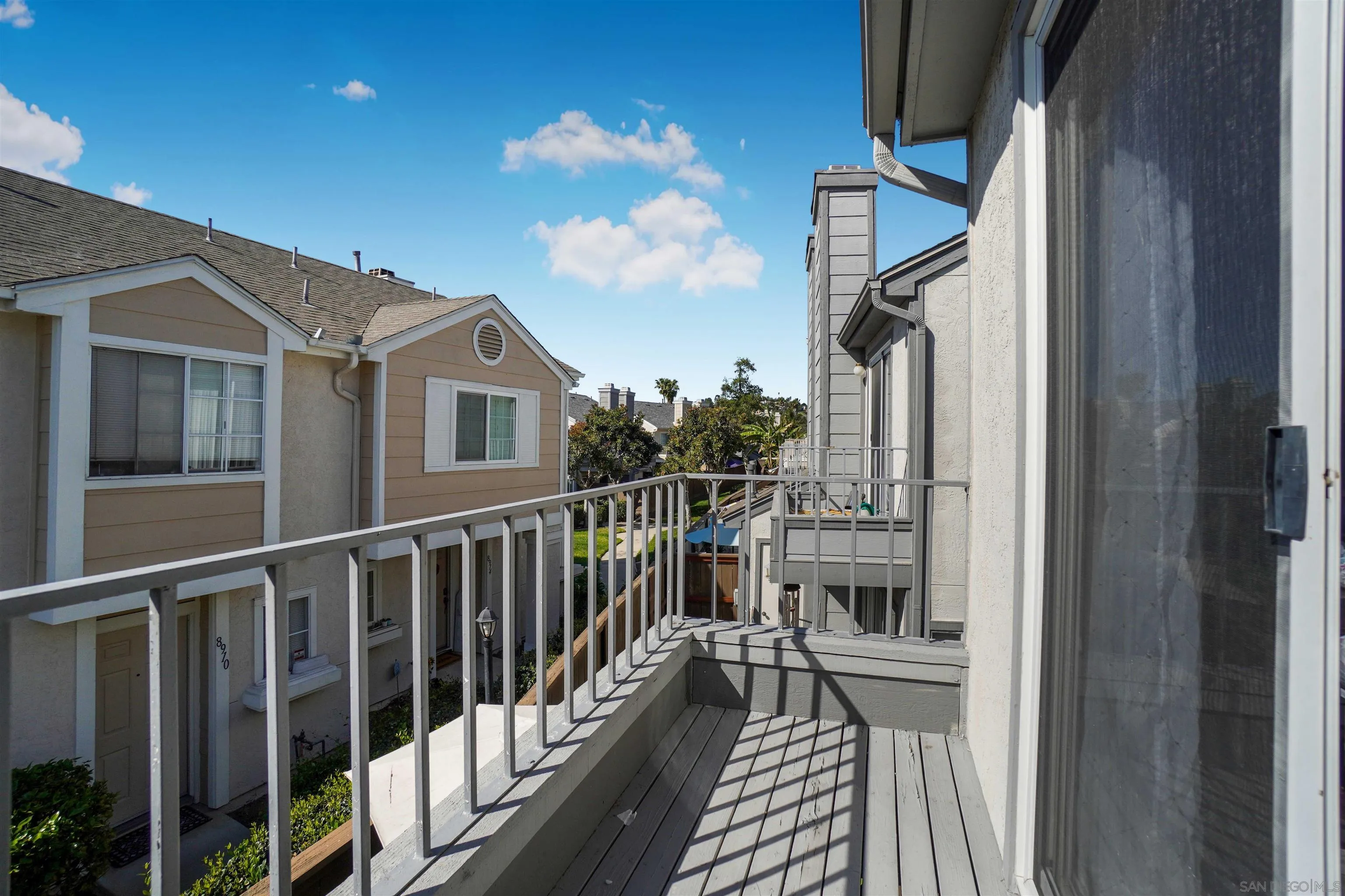 https://cdn.realtyfeed.com/cdn/127/260019762/c104cb25fb47e77a2f5582756e26828f.webp