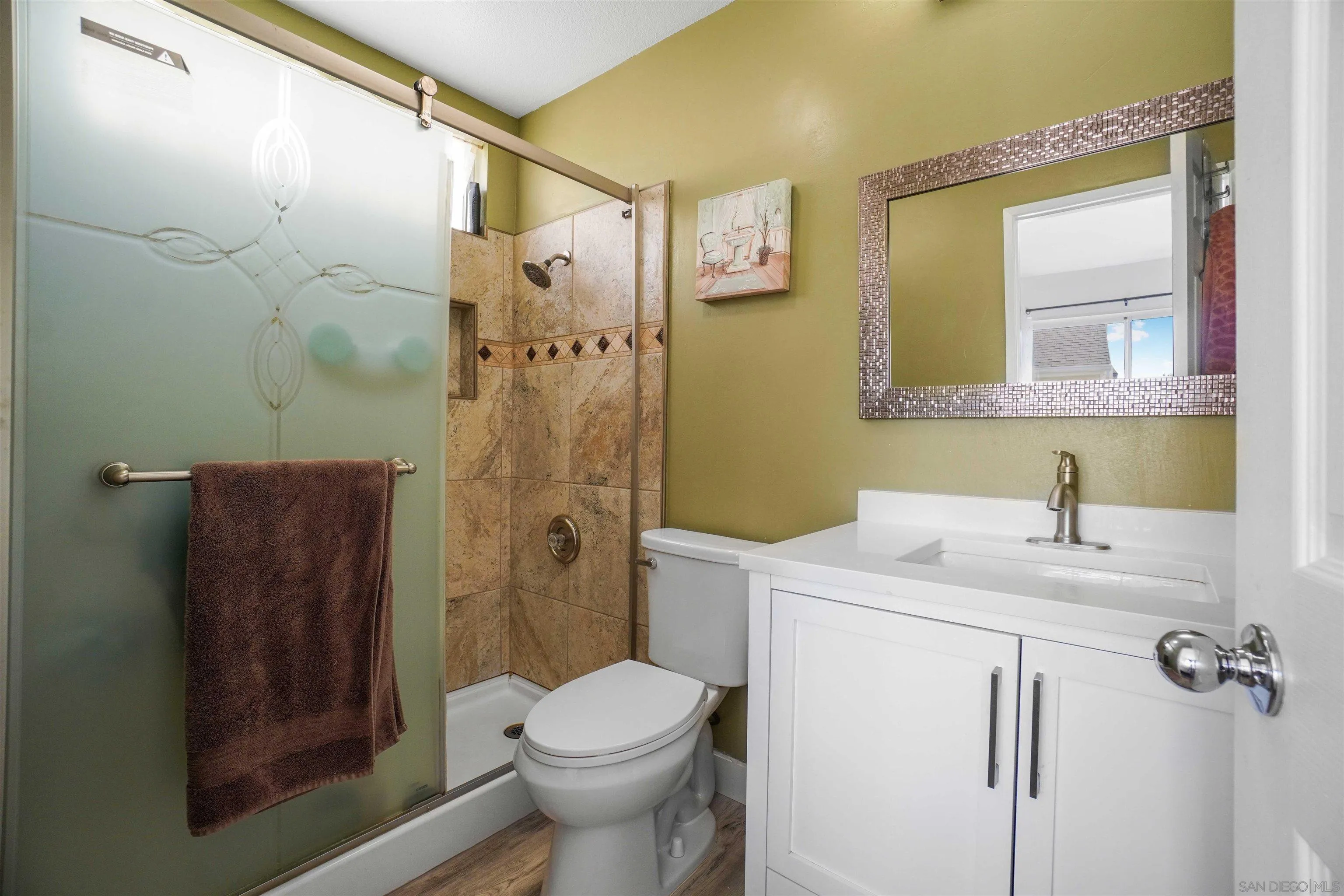 https://cdn.realtyfeed.com/cdn/127/260019762/ee390281c030705572e6b23171ff3863.webp