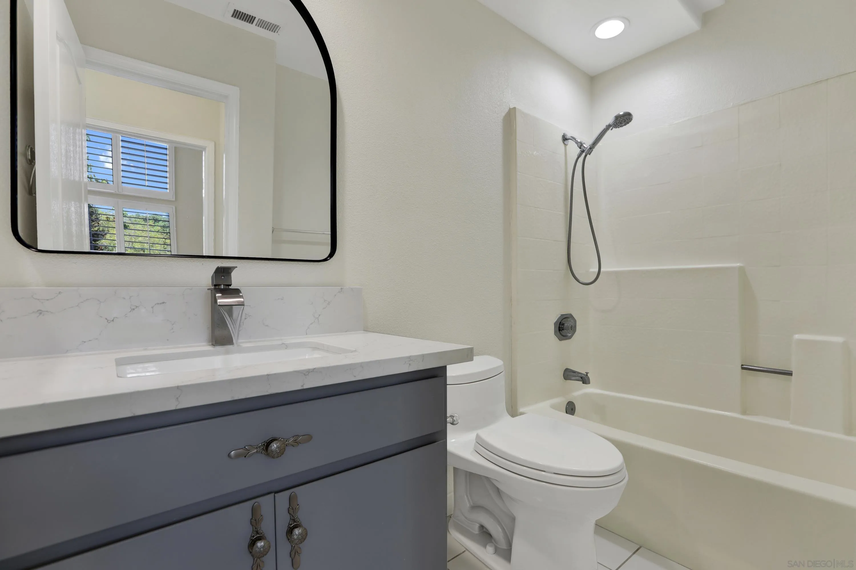 Photo #22: 260019765 Listing: Photo #22