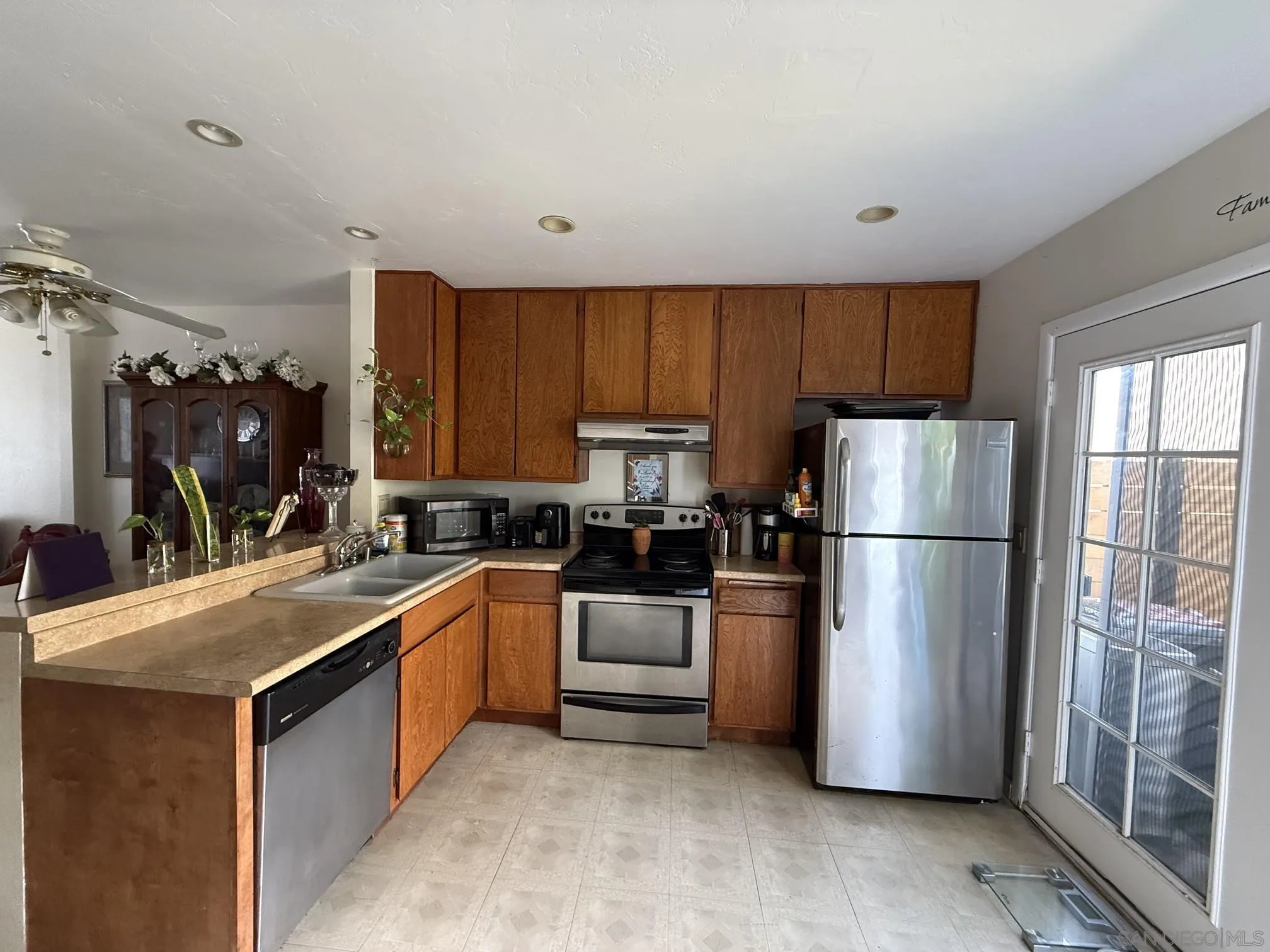 https://cdn.realtyfeed.com/cdn/127/260019768/cb86ec1aea6e90358777bcdac02be38d.webp