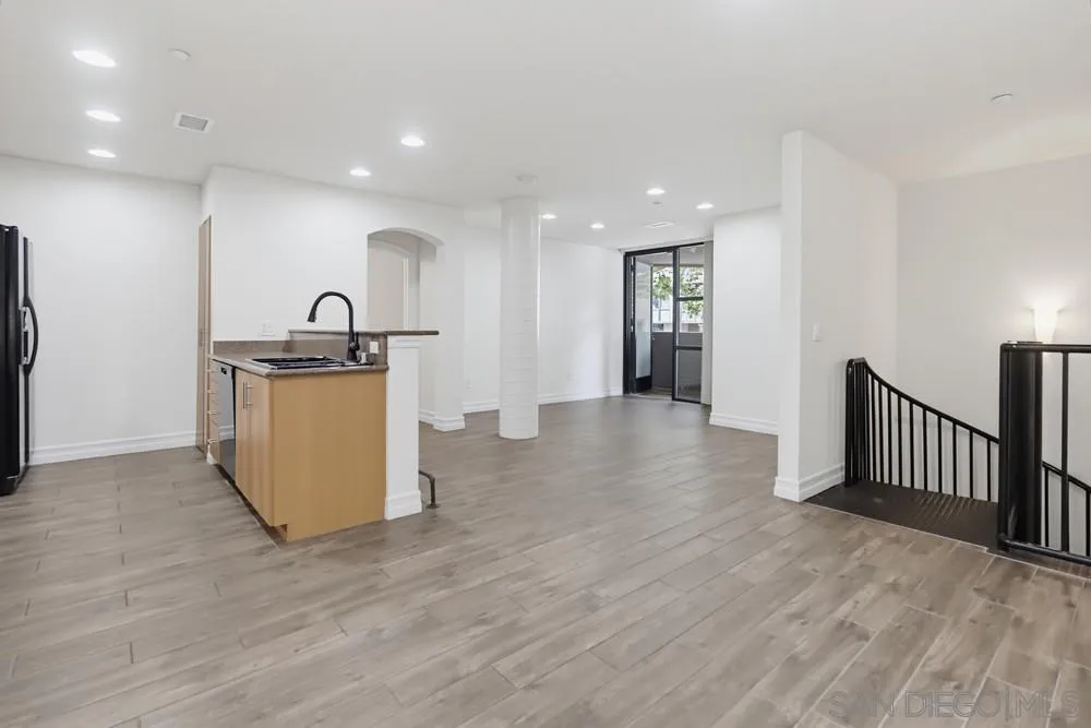 Photo #8: 260019791 Listing: Photo #8