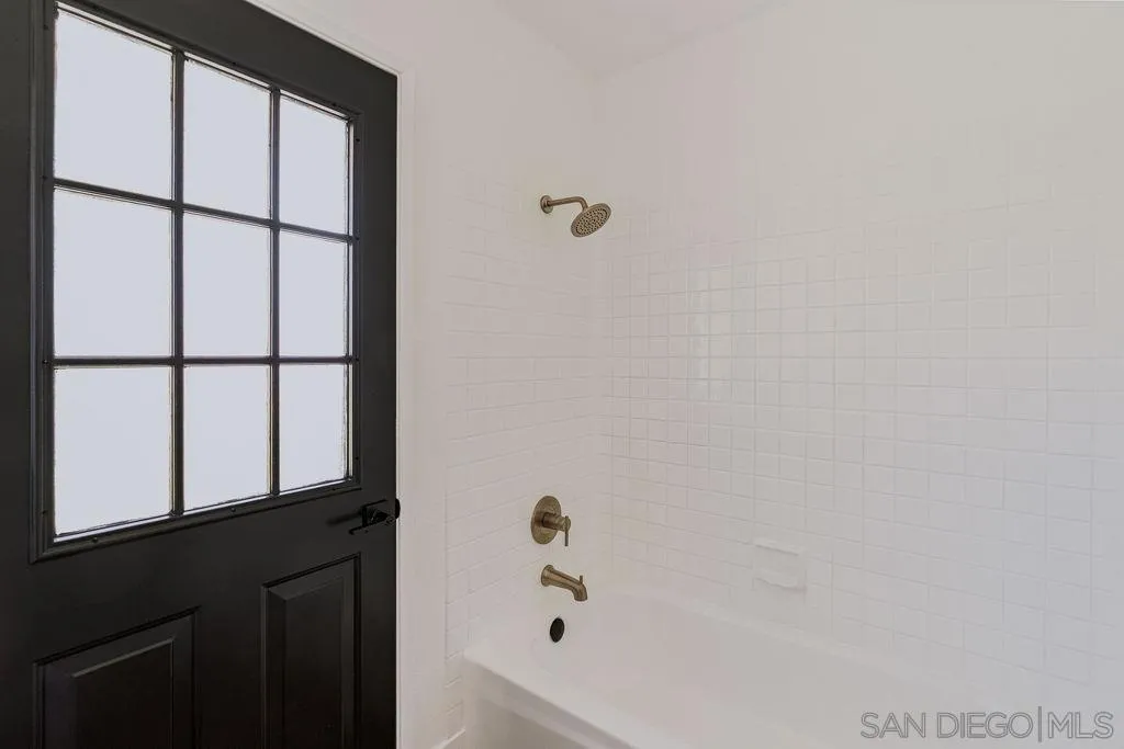 https://cdn.realtyfeed.com/cdn/127/260019792/1f8dcc9b7ed741daf1cfa259981c3a9c.webp