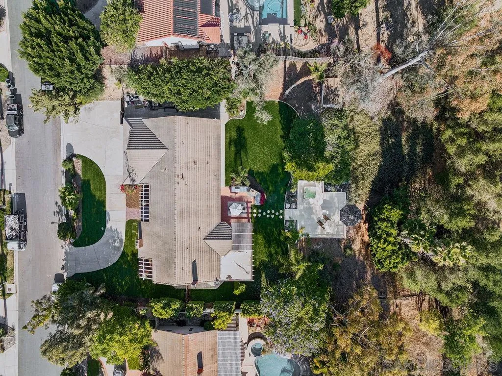 https://cdn.realtyfeed.com/cdn/127/260019792/ebc950572a37e313988c22d74870869e.webp