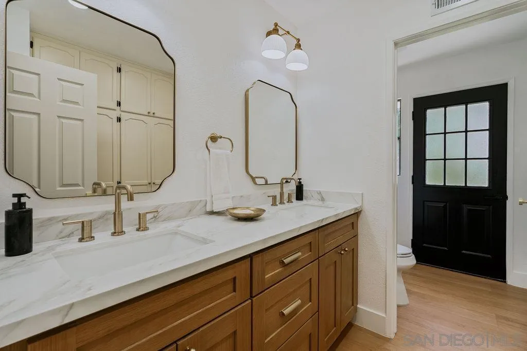 https://cdn.realtyfeed.com/cdn/127/260019792/ef2abfe9eaca729838a0108d2d7f96c2.webp