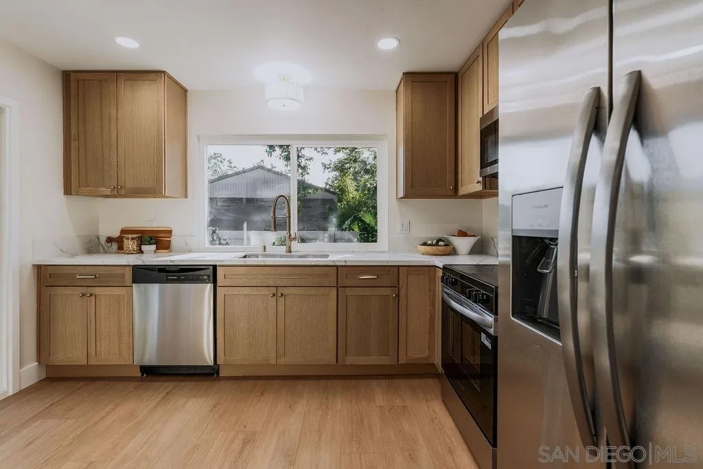 Photo #8: 260019795 Listing: Photo #8