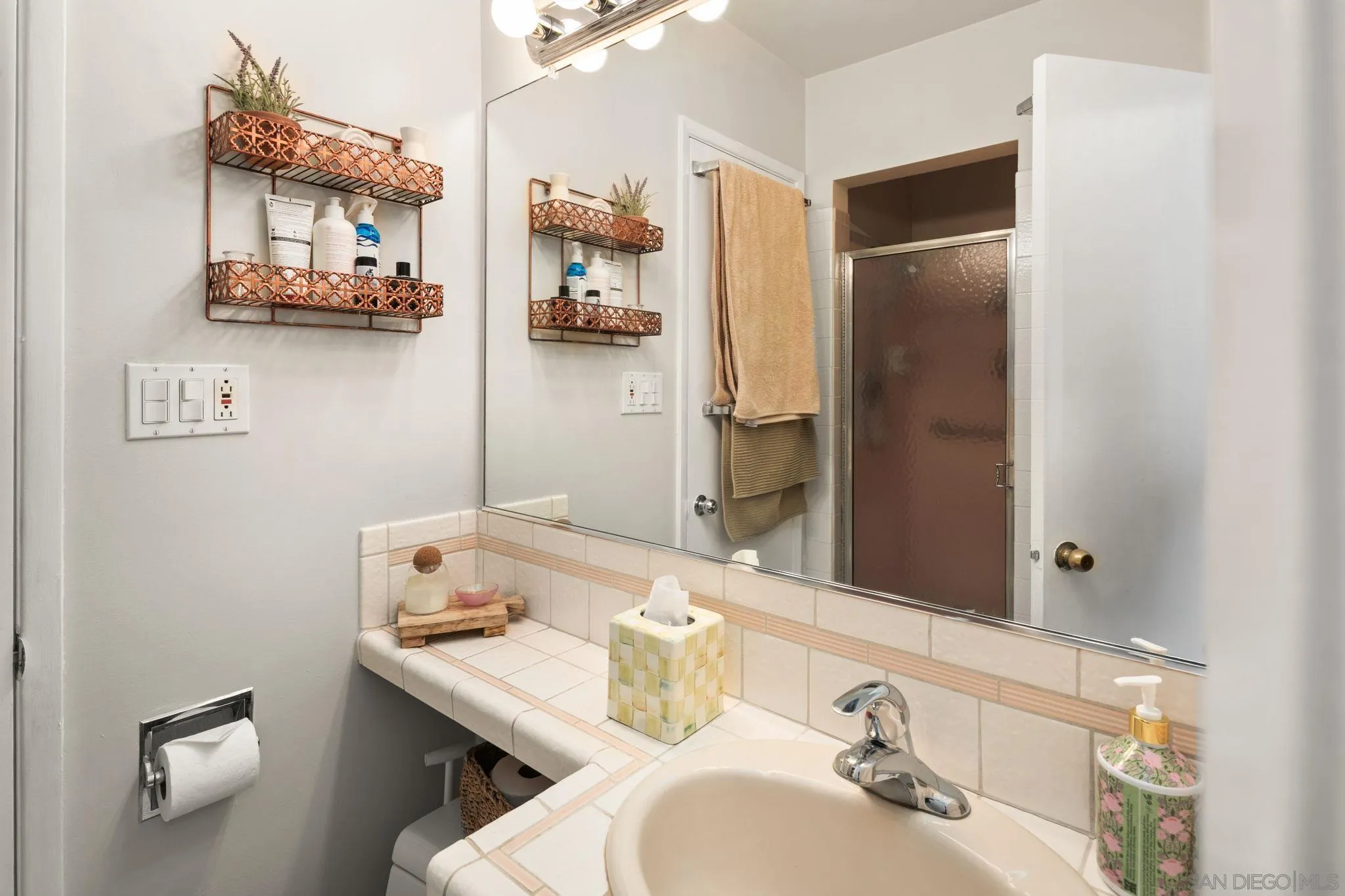 https://cdn.realtyfeed.com/cdn/127/260019796/07af0db7dd57d9953d88206c9c6570fd.webp