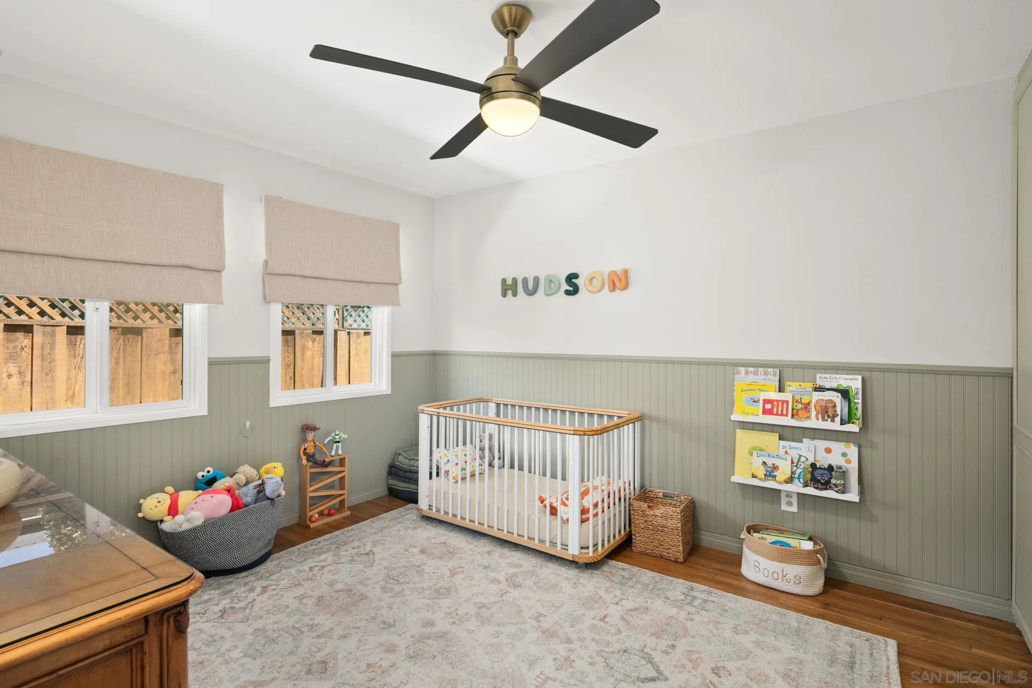 https://cdn.realtyfeed.com/cdn/127/260019796/583cc00d90ebed42a5ea2ff418f371f6.webp