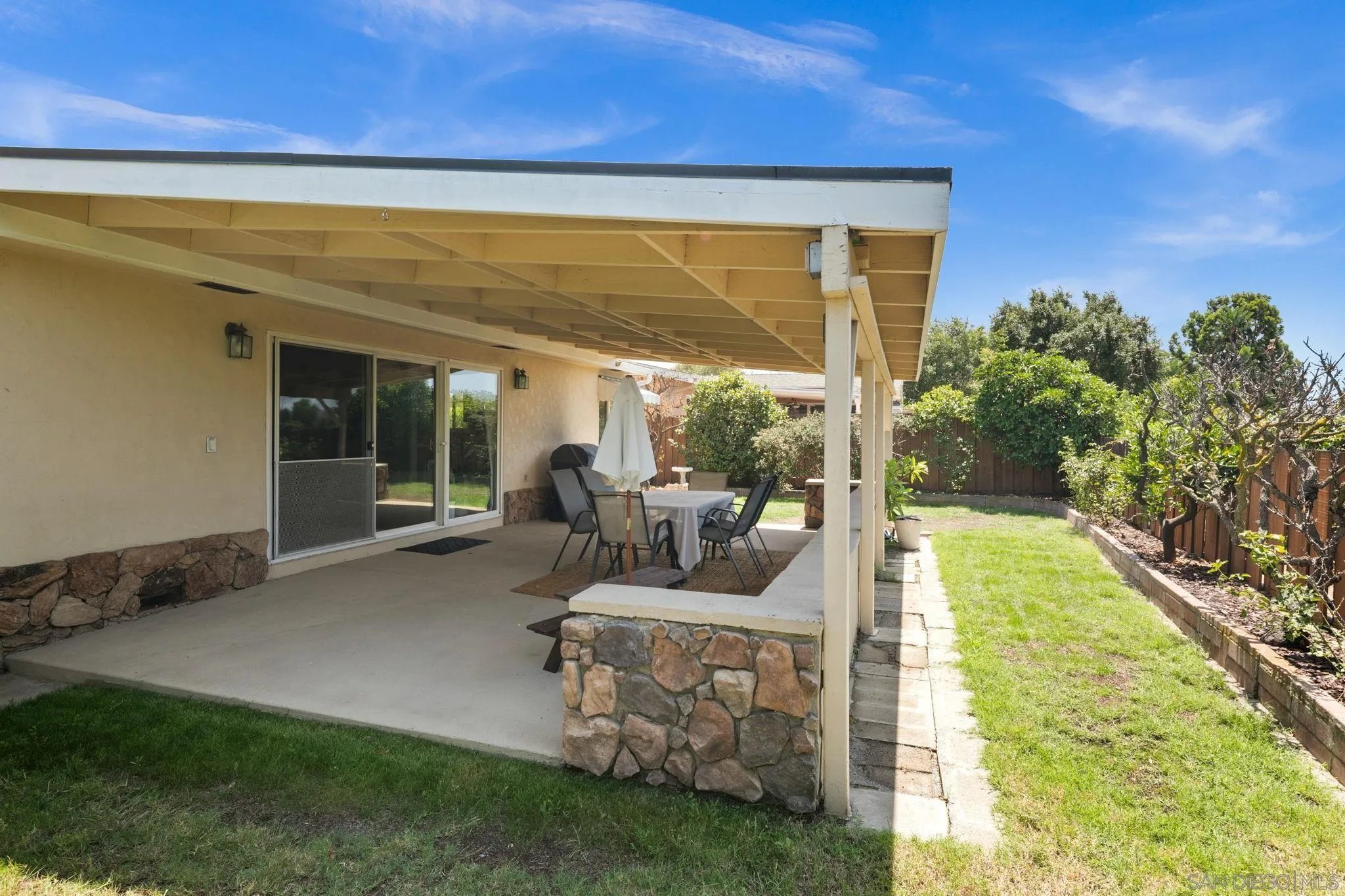 https://cdn.realtyfeed.com/cdn/127/260019796/5bd75773bcc76b373a5b2a8157c510e3.webp