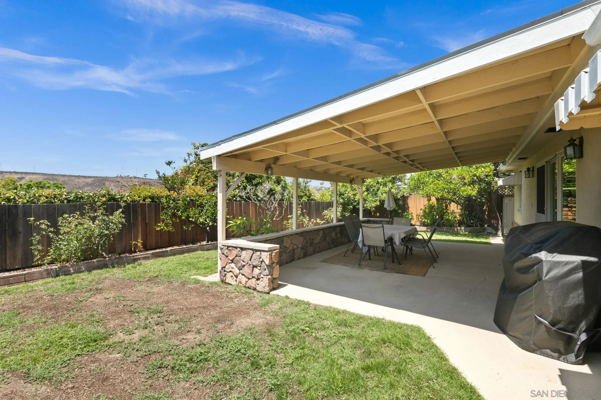 https://cdn.realtyfeed.com/cdn/127/260019796/8cac4c79517629b082a0a60638c50fbe.webp
