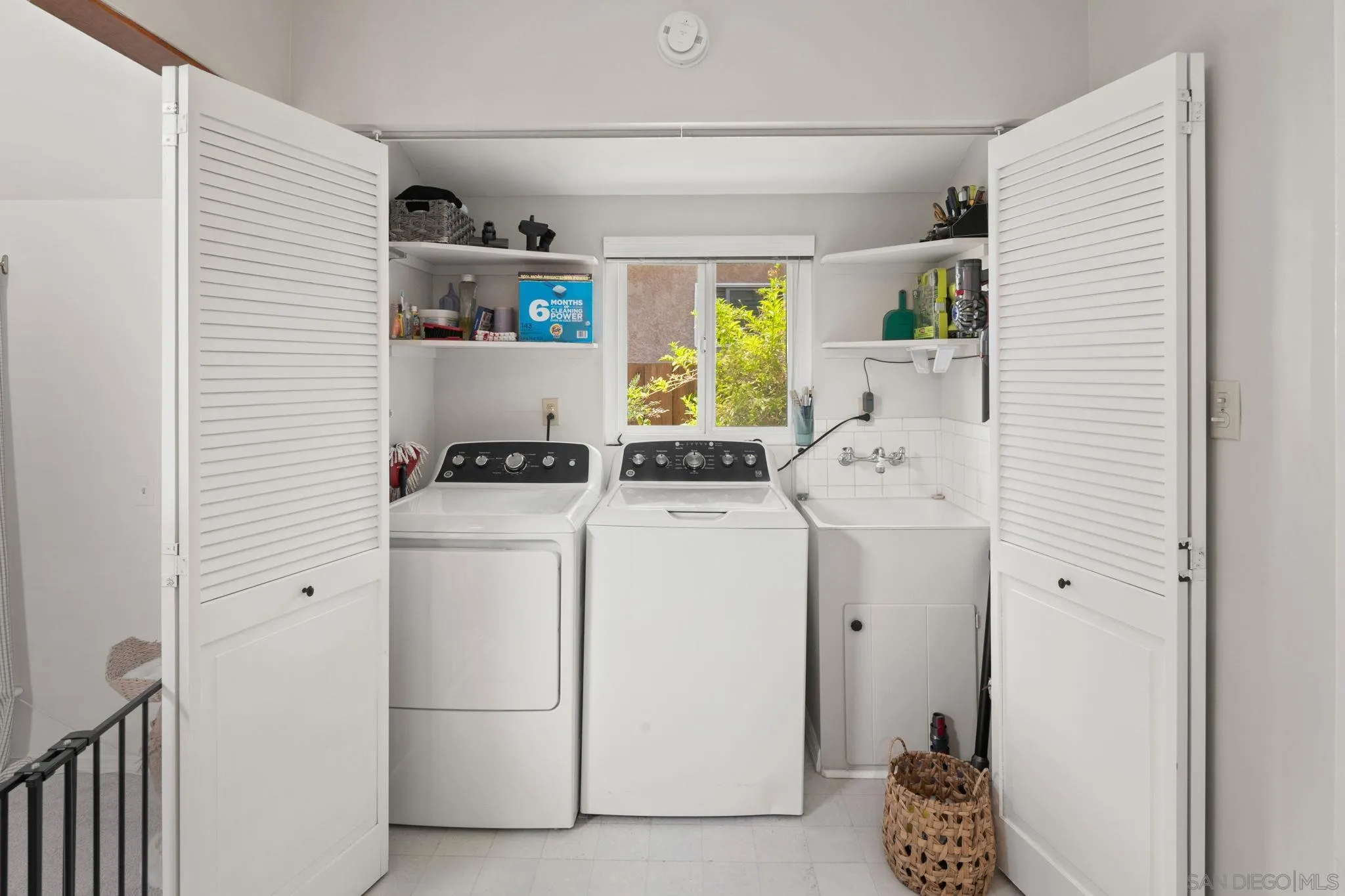 https://cdn.realtyfeed.com/cdn/127/260019796/ea92d3fd6ff82e36a12f9ed2c0ce4b6d.webp