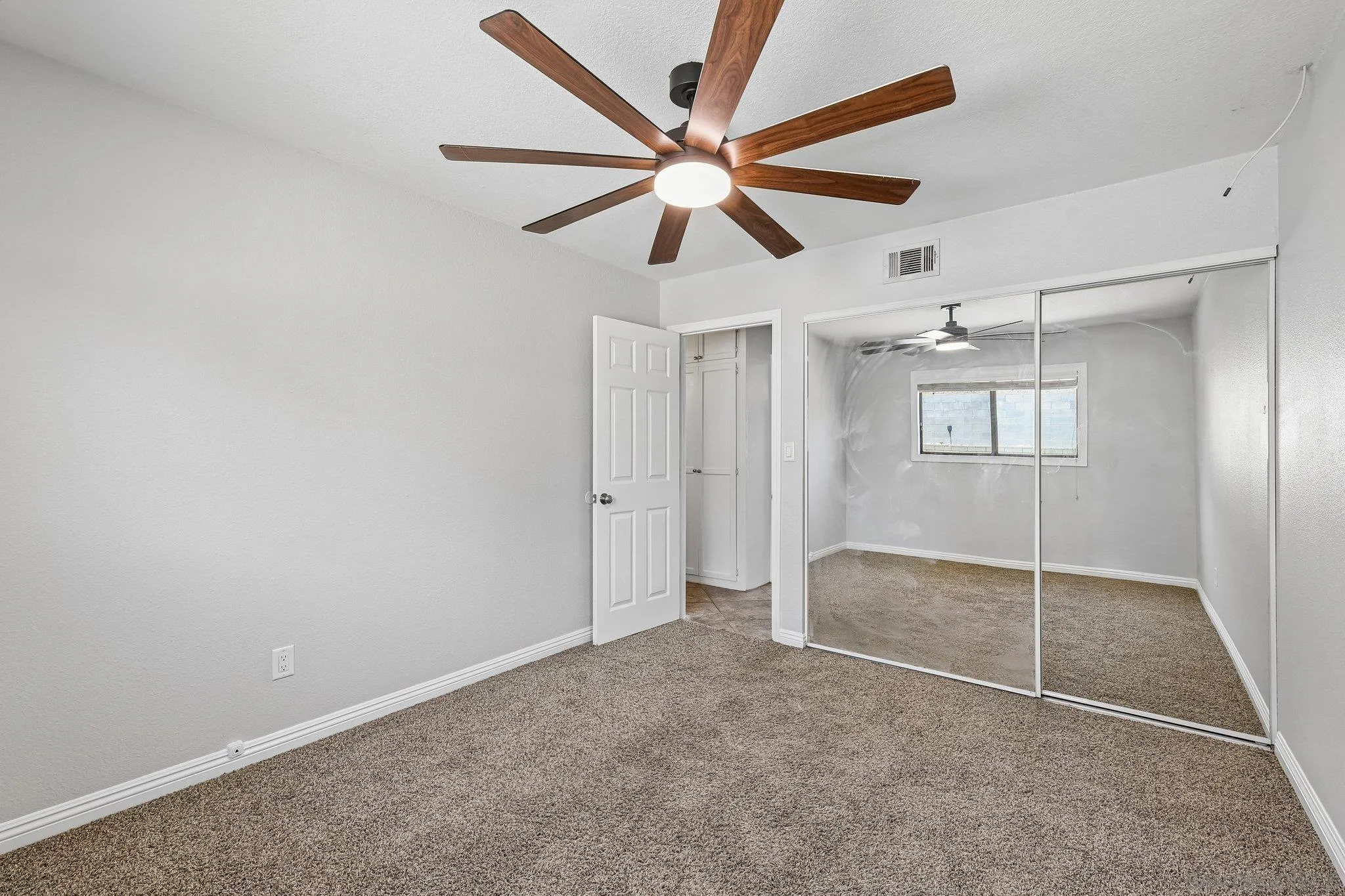 https://cdn.realtyfeed.com/cdn/127/260019797/f934f3d9031c1e30c255685d65bf3ffa.webp