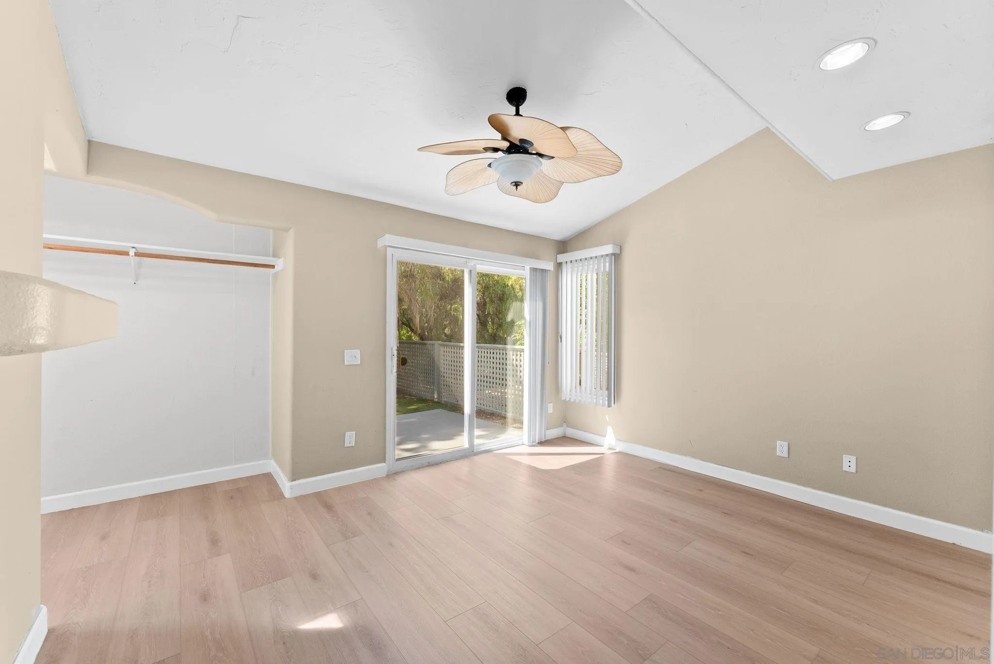 Photo #15: 260019798 Listing: Photo #15