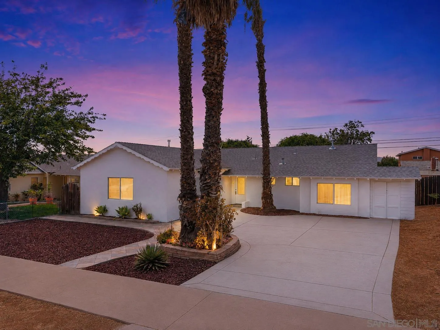 https://cdn.realtyfeed.com/cdn/127/260019799/1eec006abbb4bb6d5c20f6cb39409fcb.webp
