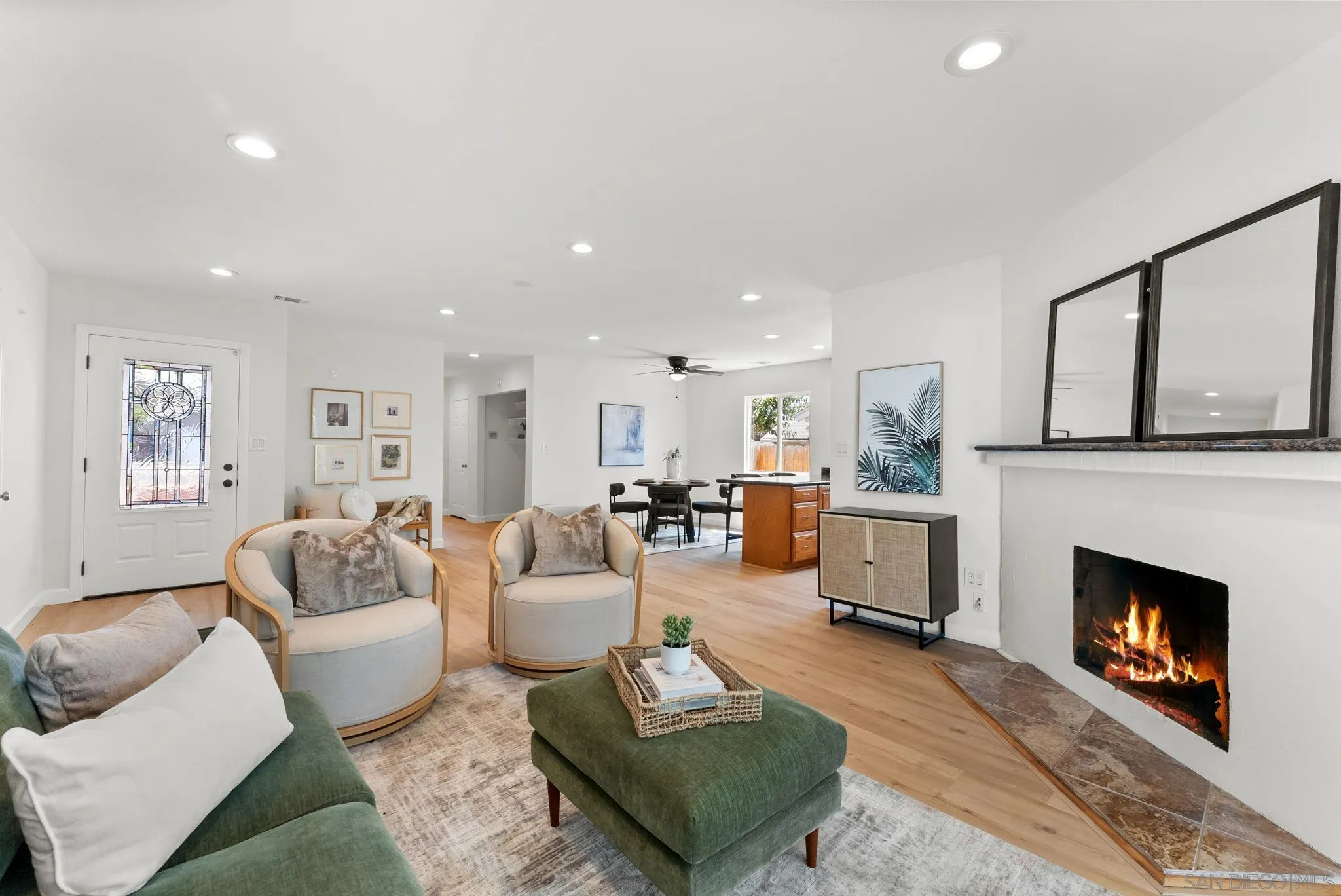 https://cdn.realtyfeed.com/cdn/127/260019799/7049bc8ee5d314b05d054b8484757b5a.webp