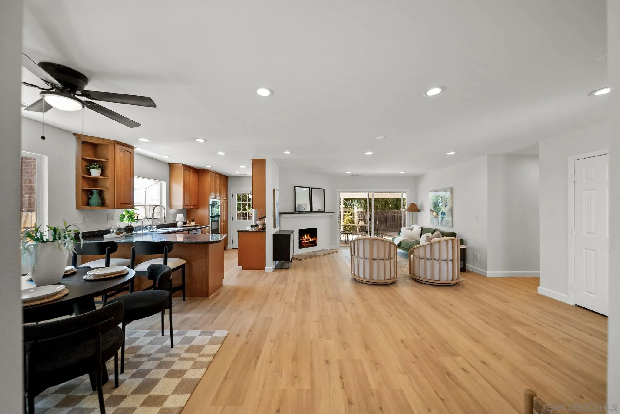 https://cdn.realtyfeed.com/cdn/127/260019799/d4f5dbfded8586fa0fff549e5d0f7b85.webp