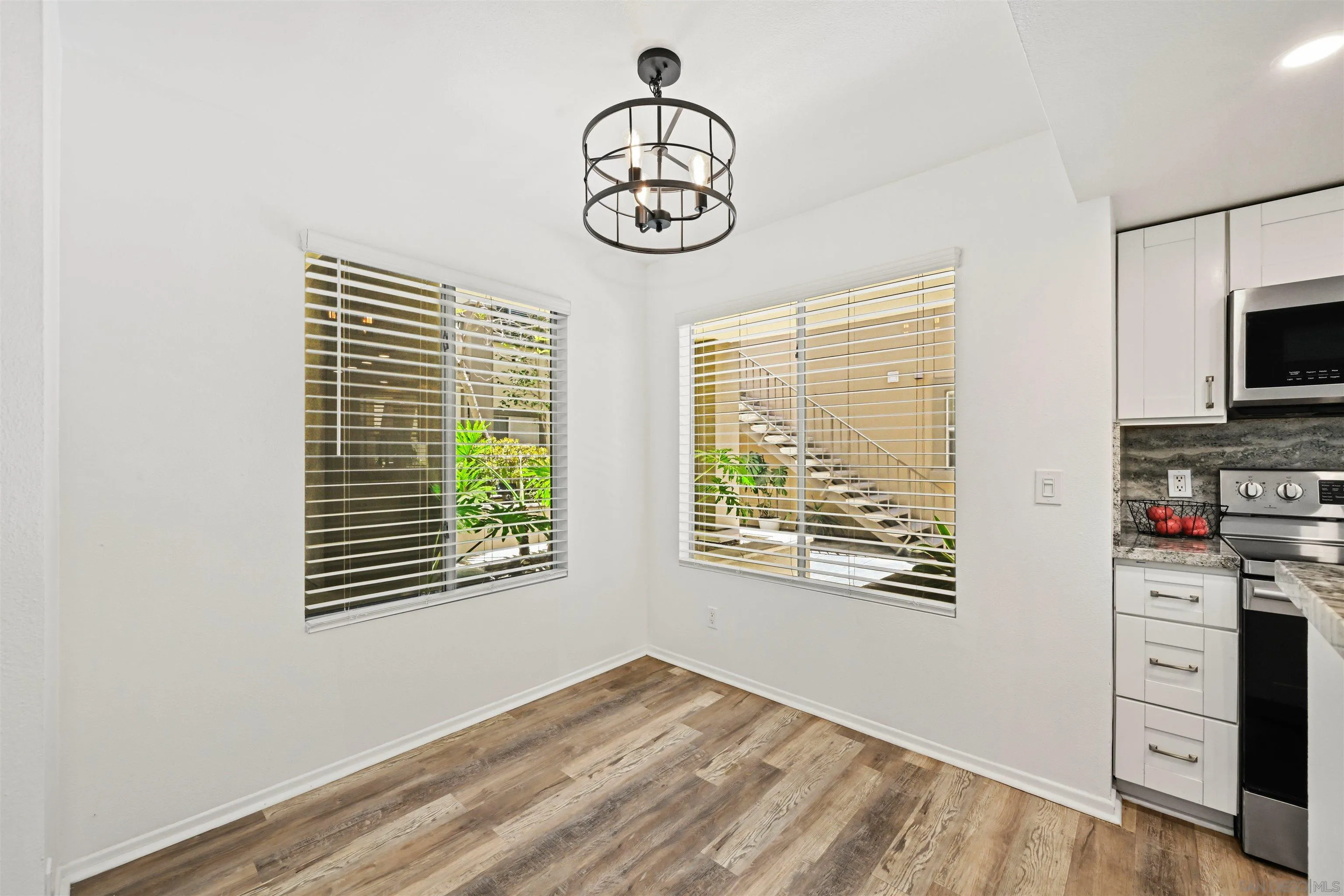 Photo #11: 260019800 Listing: Photo #11
